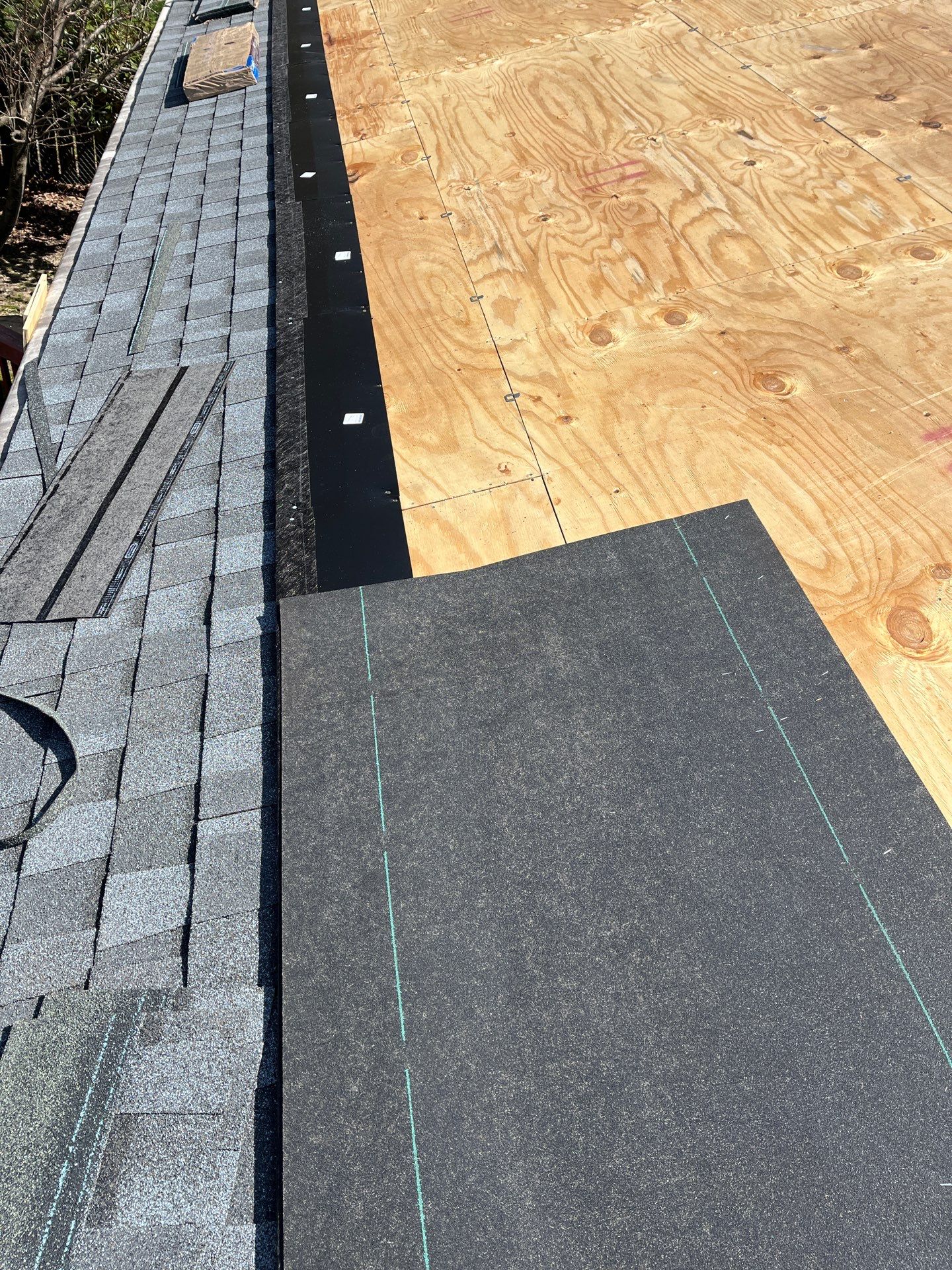 Springfield CertainTeed Landmark Pro Roof in Max Def Pewter by RM Banning, Inc.