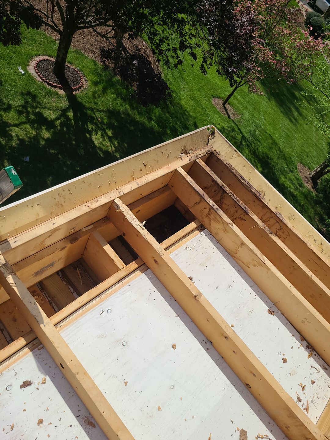 Springfield: CertainTeed Landmark Pro Designer Shingles in Max Def Charcoal Black by RM Banning, Inc.