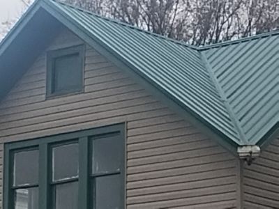 Residential Roofing Installation using Metal