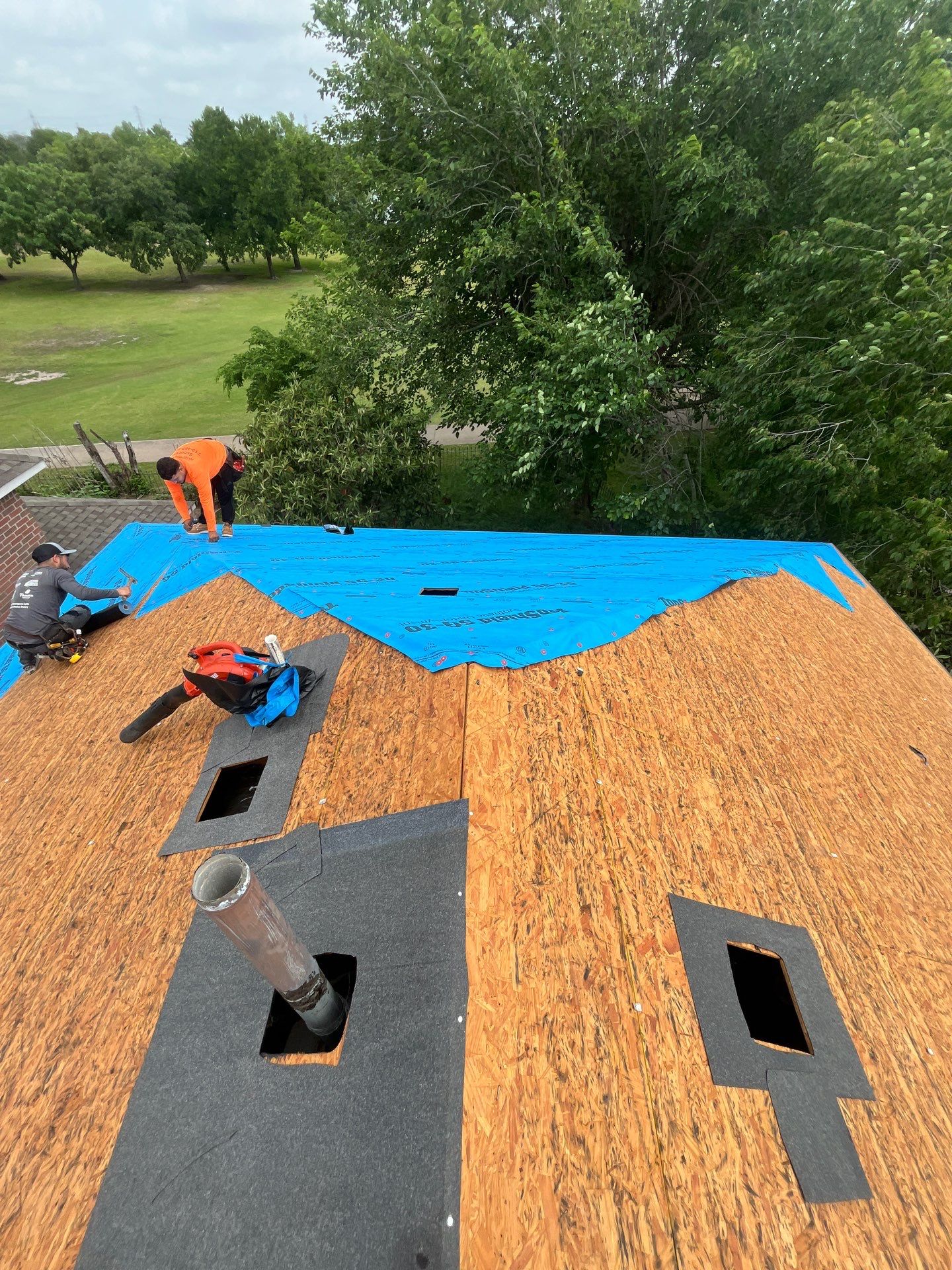 Residential Roofing Installation using Owen's Corning Duration (Lifetime) Shingles by Roof Repair Company