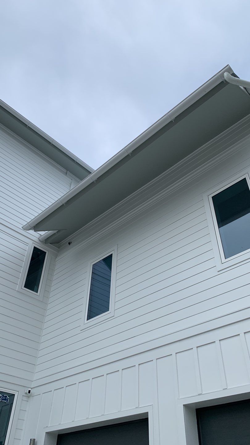Gutter Installation Using 6 Inch Seamless Aluminum Gutters by Gutter Professors