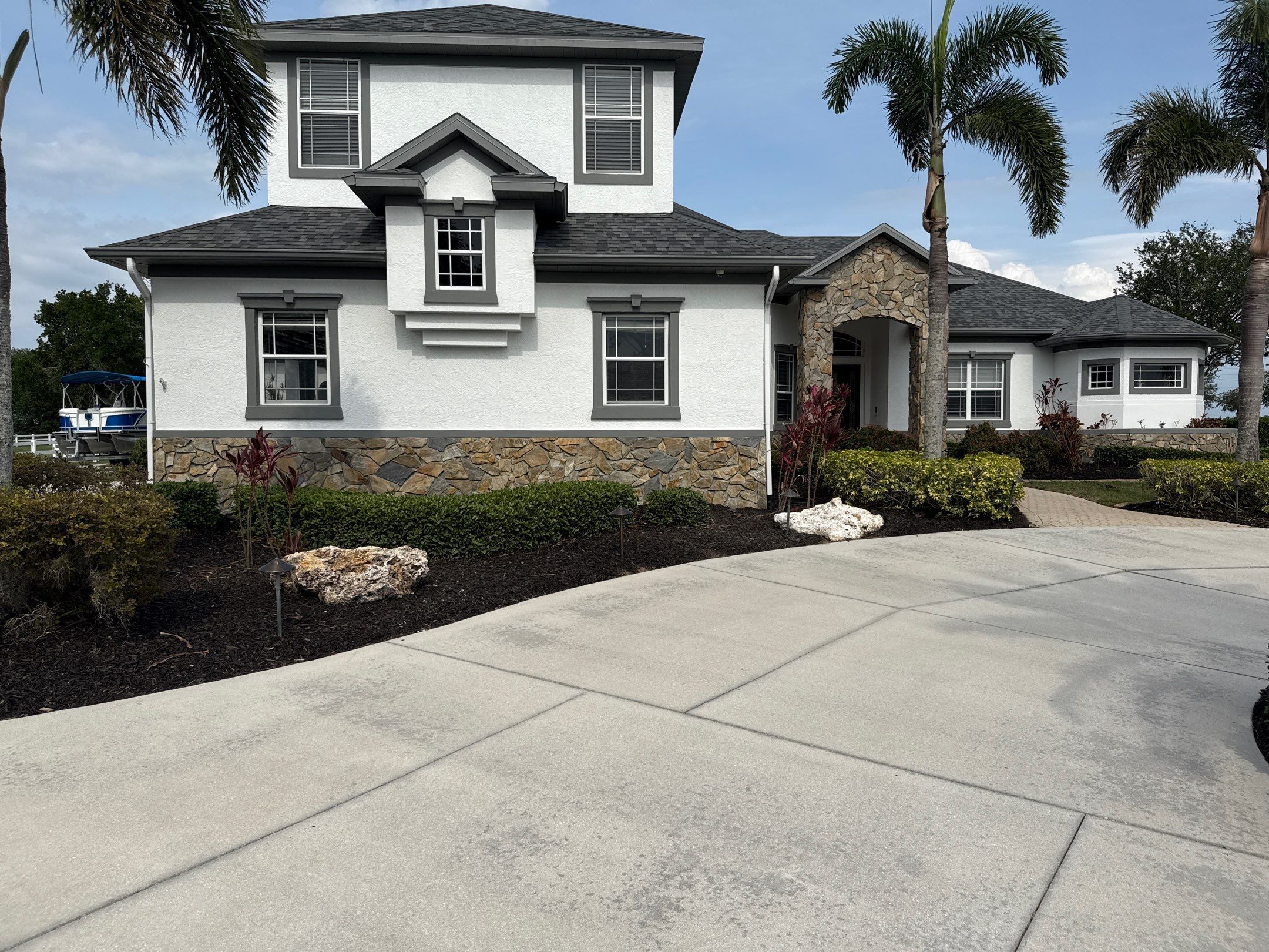Comprehensive Exterior Cleaning for 2-Story Home in Foxbrook Community – Parrish, FL by Sunshine AquaWash