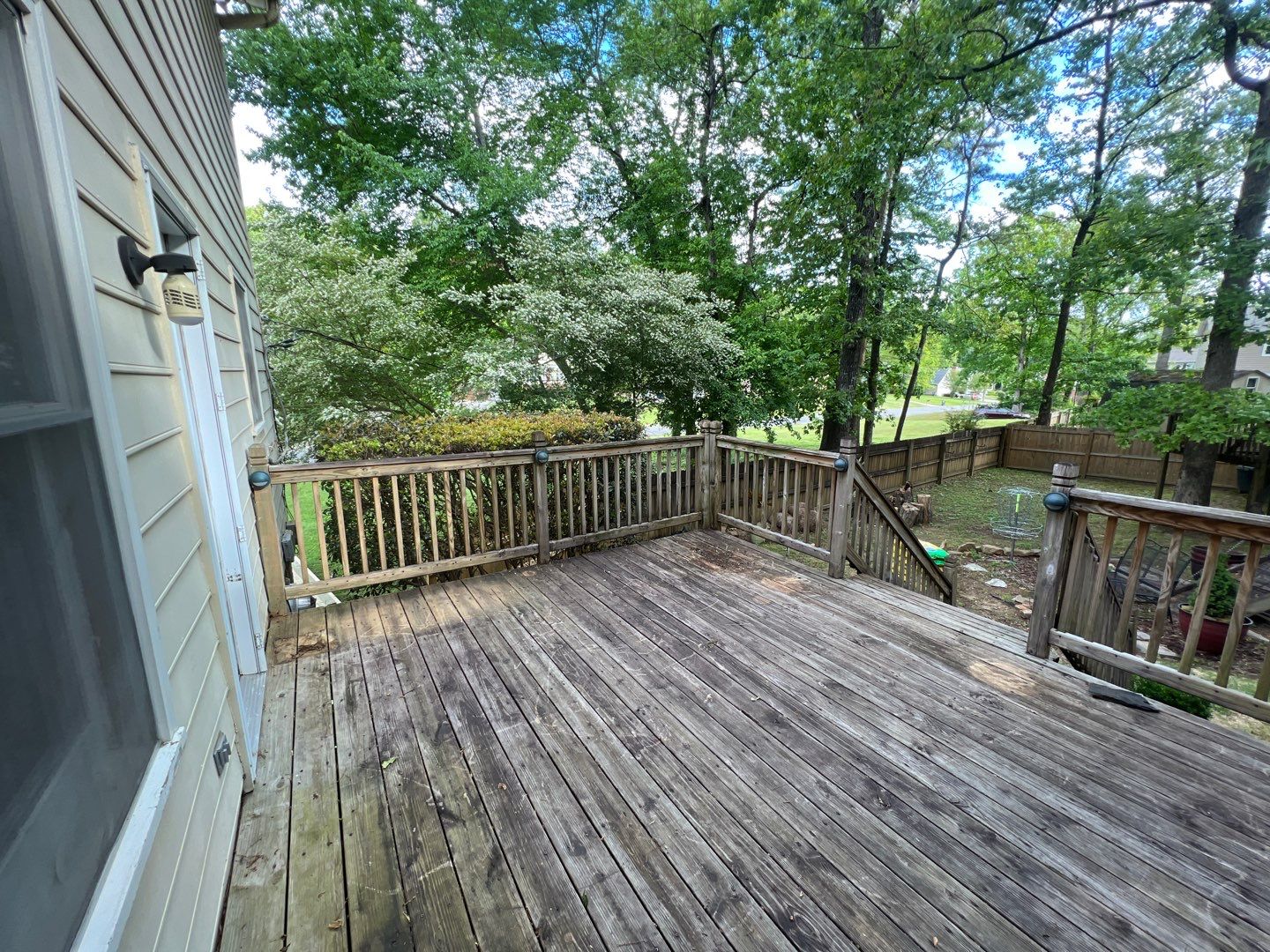 Oak Leaf Circle - Deck Installation  by Pillar and Pine