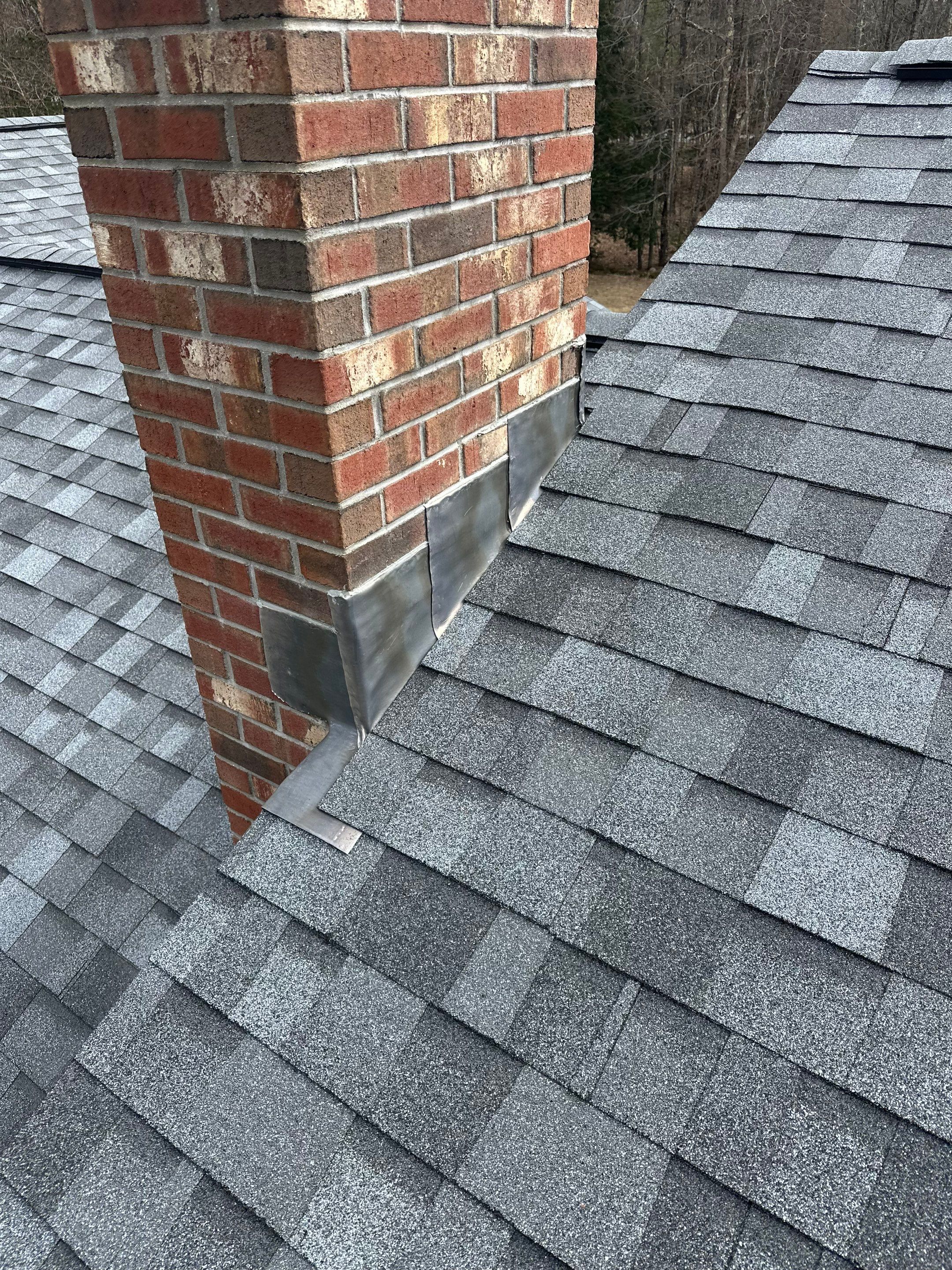 🏡 Multi-Story Roof Installation – Raymond, NH by Tall pine roofing