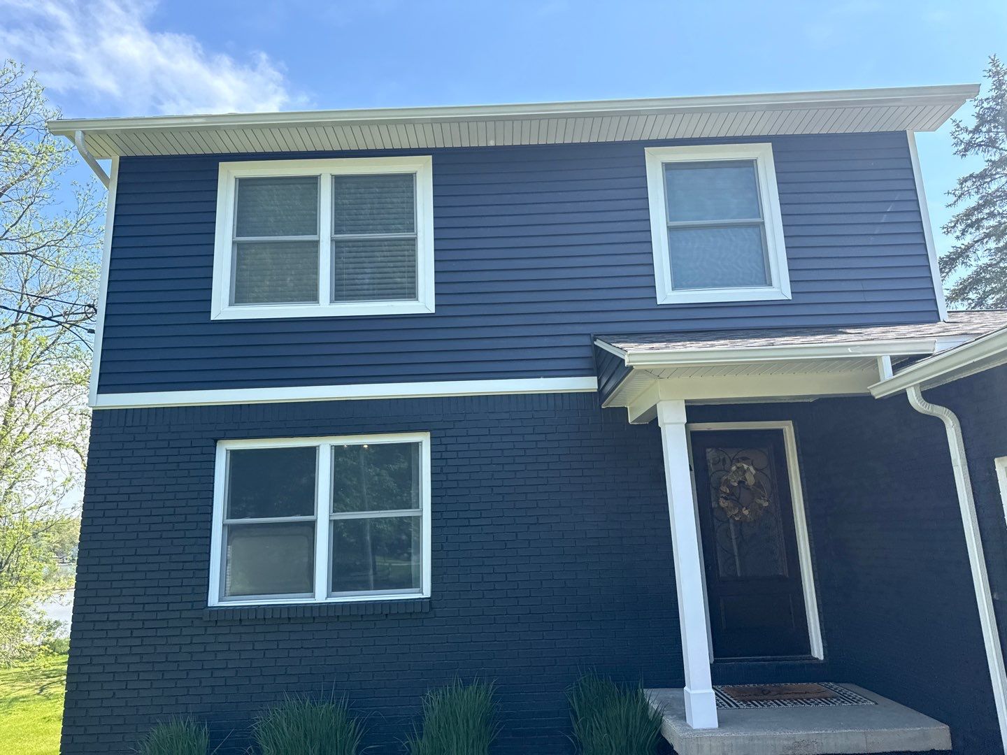 Siding Replacement using Alside Charter Oak D4.5" by 180 Contractors