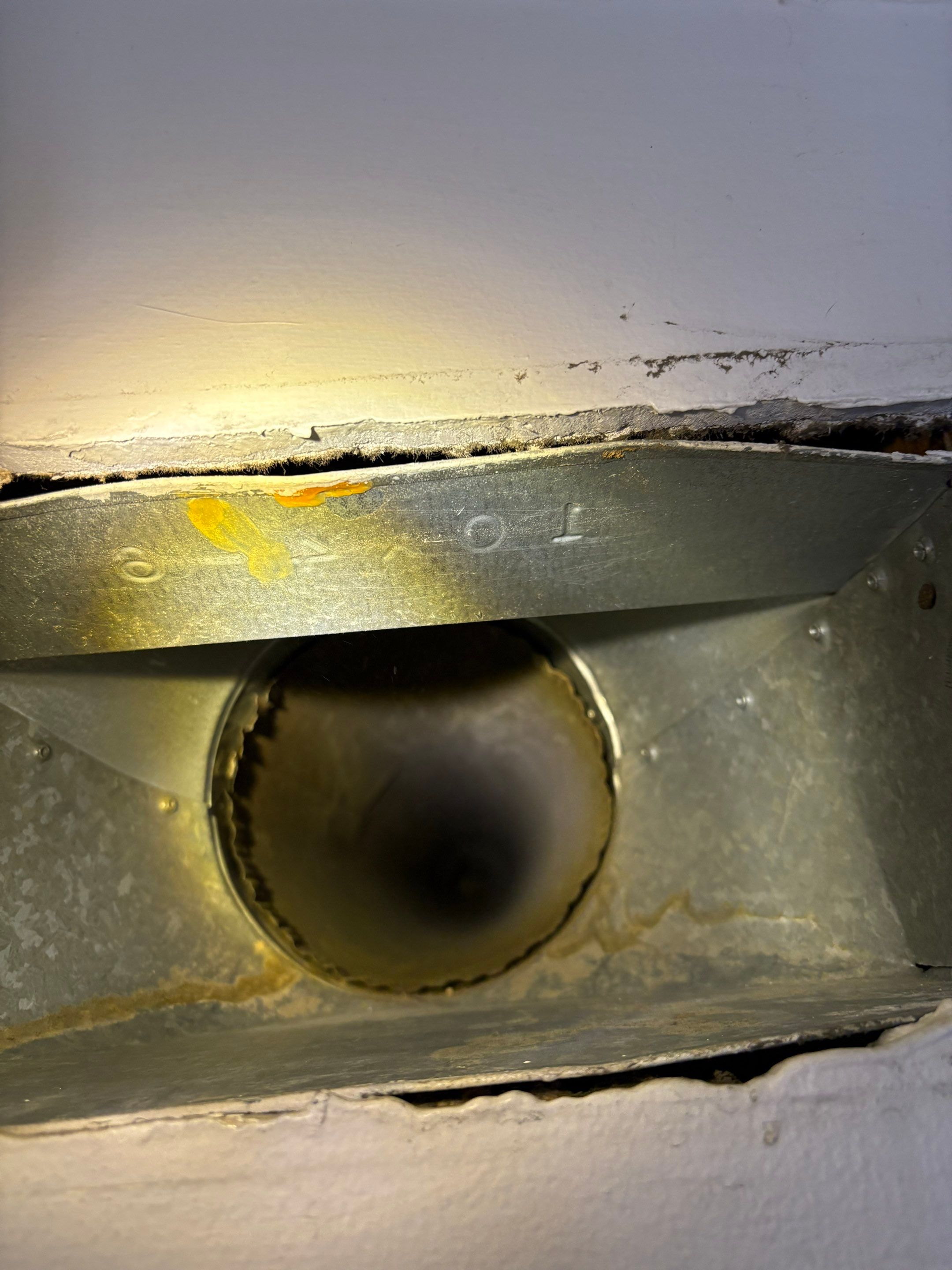 Duct Cleaning in New Market by Elemental Heating and air conditioning LLC