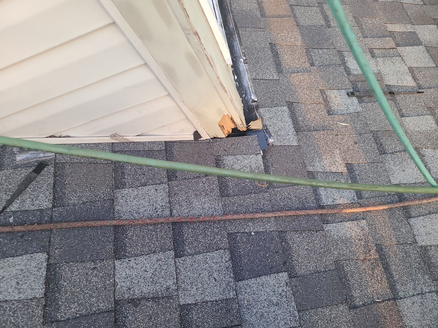 Alexandria: CertainTeed Landmark Pro Designer Shingles in Max Def Georgetown Gray by RM Banning, Inc.