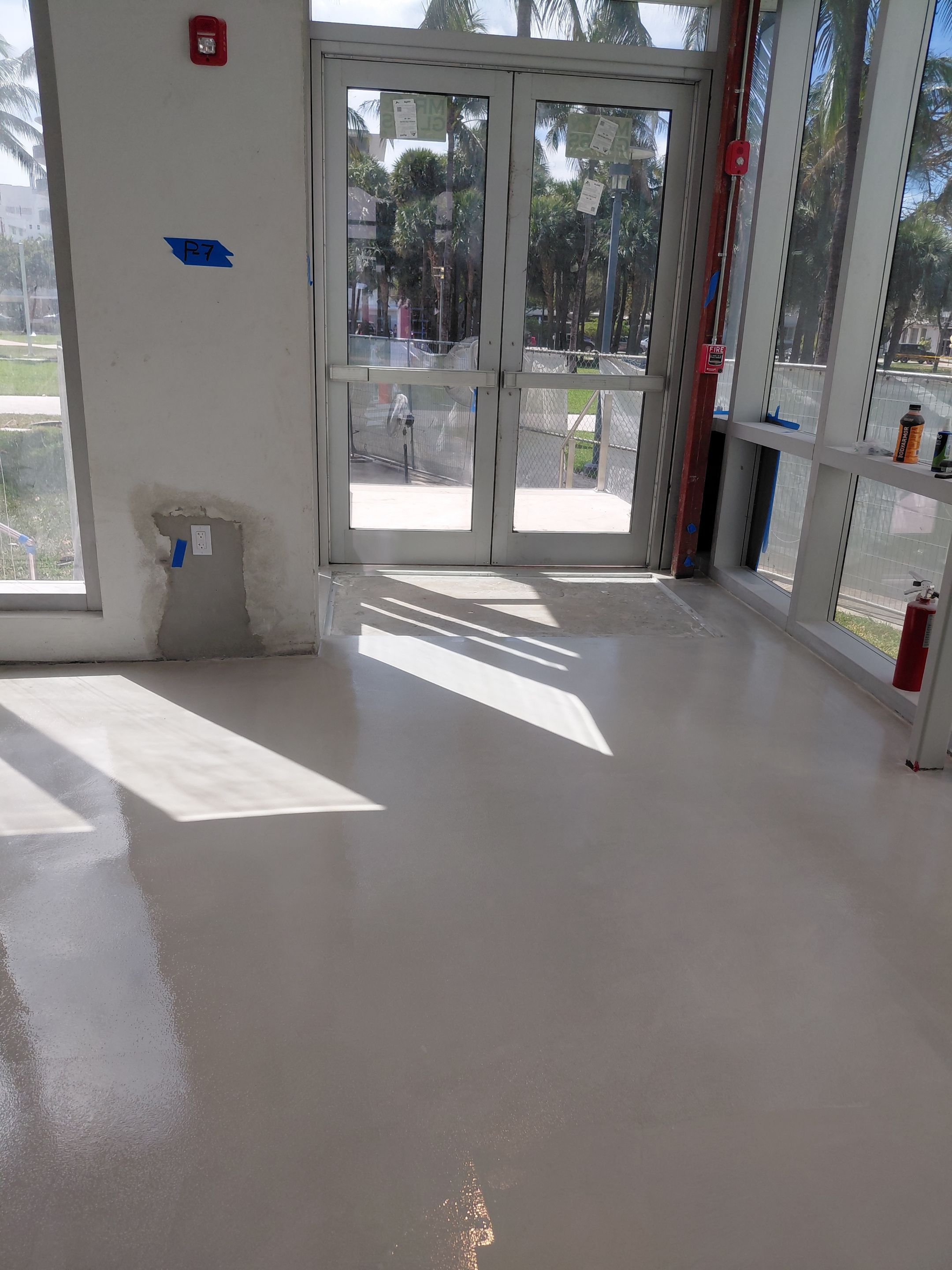 Rotonda at Collins Avenue by Seamless Surfaces