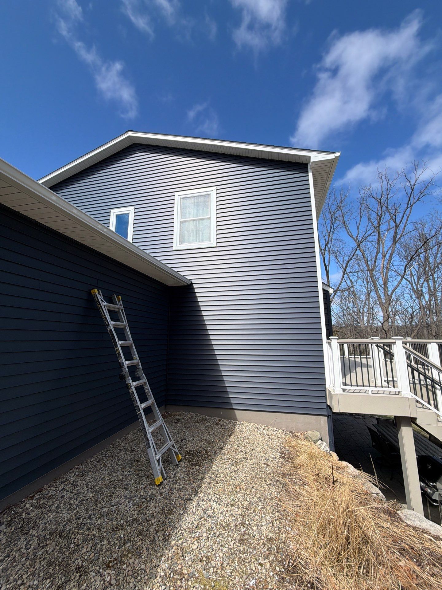 Siding Replacement using Alside Charter Oak D4.5" by 180 Contractors