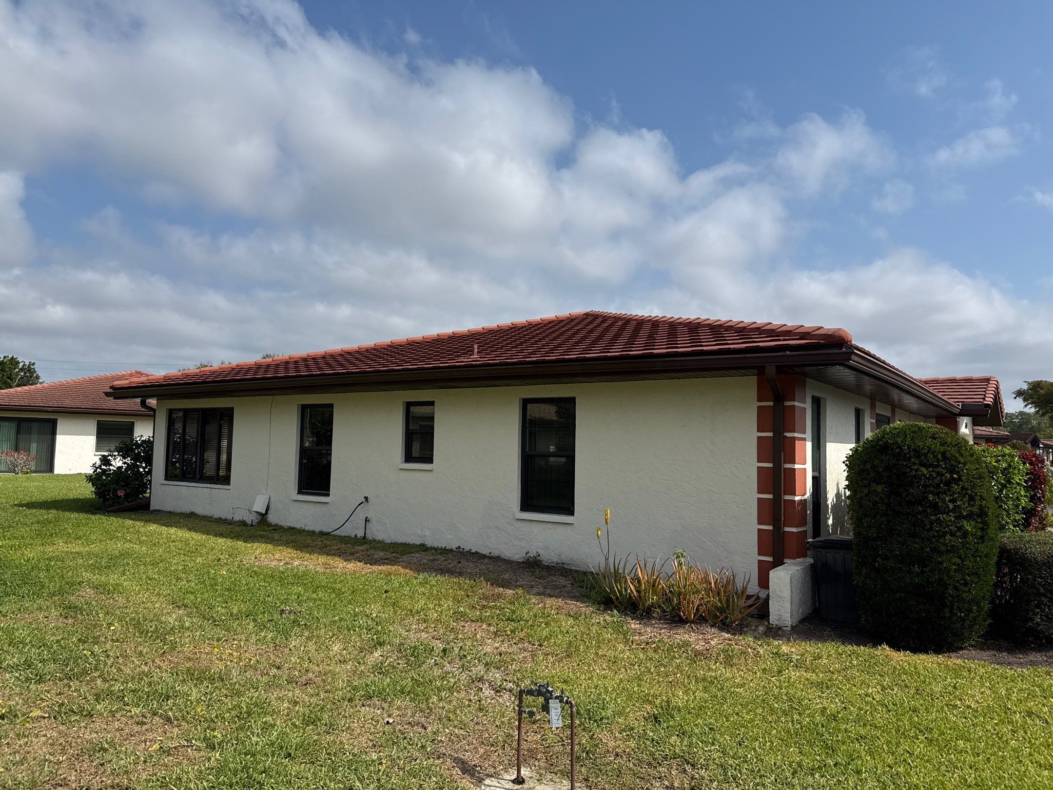 Tile Roof Cleaning – Vivenda at Bradenton I (5-Star Review & Neighbor Referrals) by Sunshine AquaWash