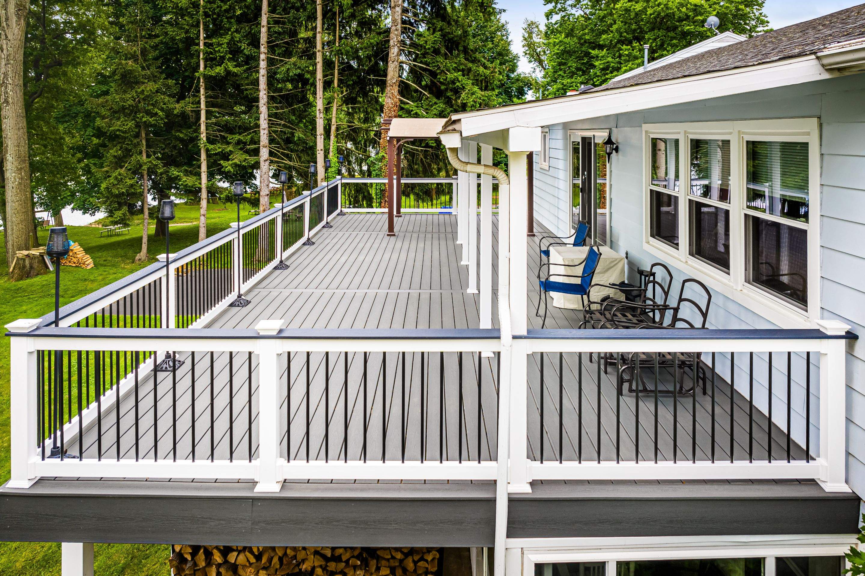 New Deck by Esh Builders