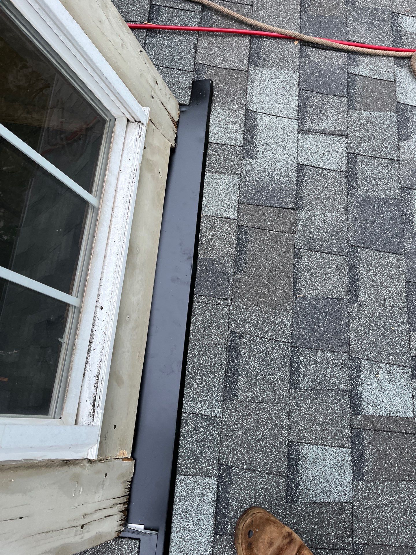 Alexandria: CertainTeed Landmark Pro Designer Shingles in Max Def Georgetown Gray by RM Banning, Inc.