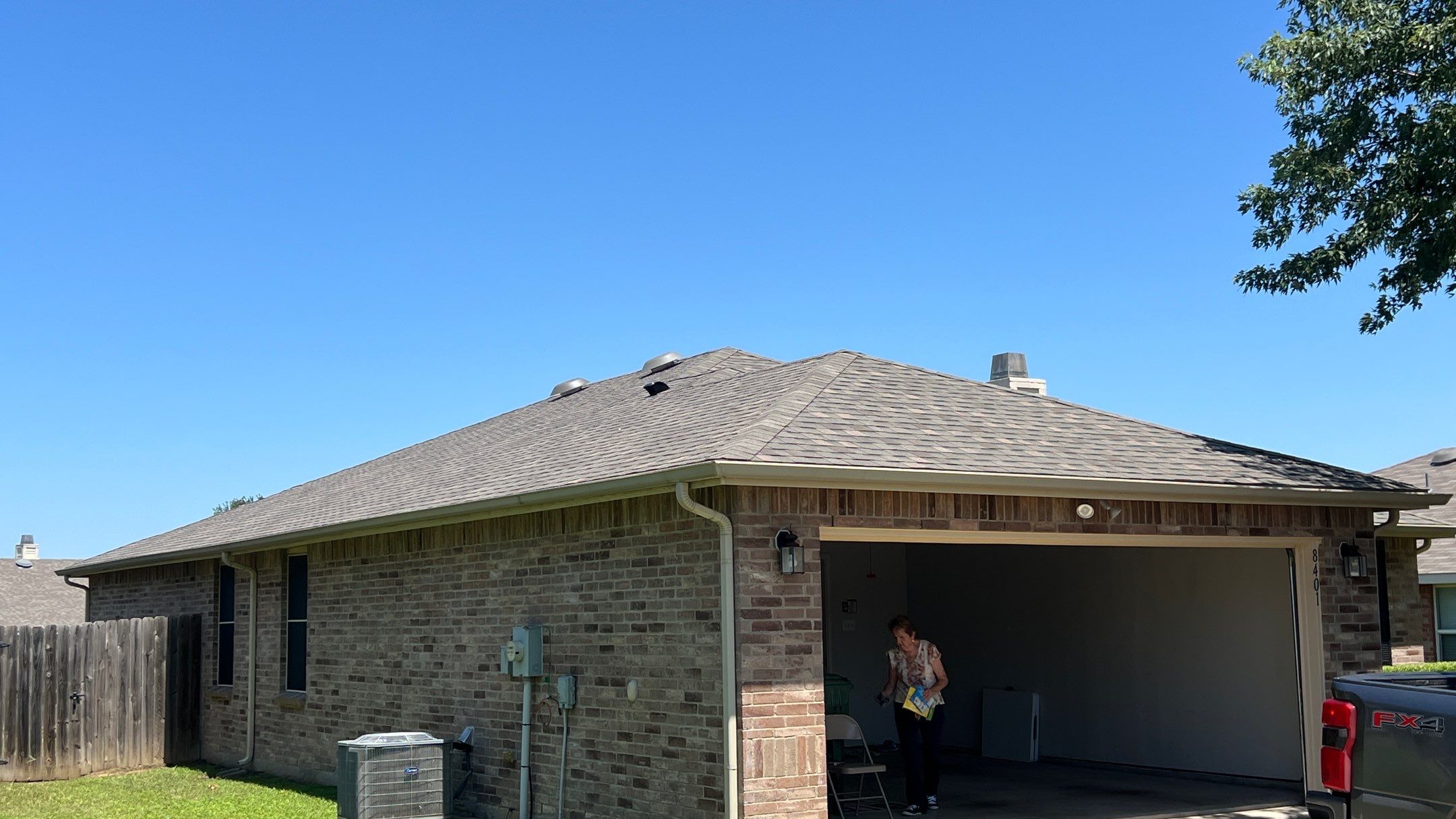 Residential Roofing Installation using ATLAS Pinnacle Pristine Shingles by Harvey Roofing & Construction