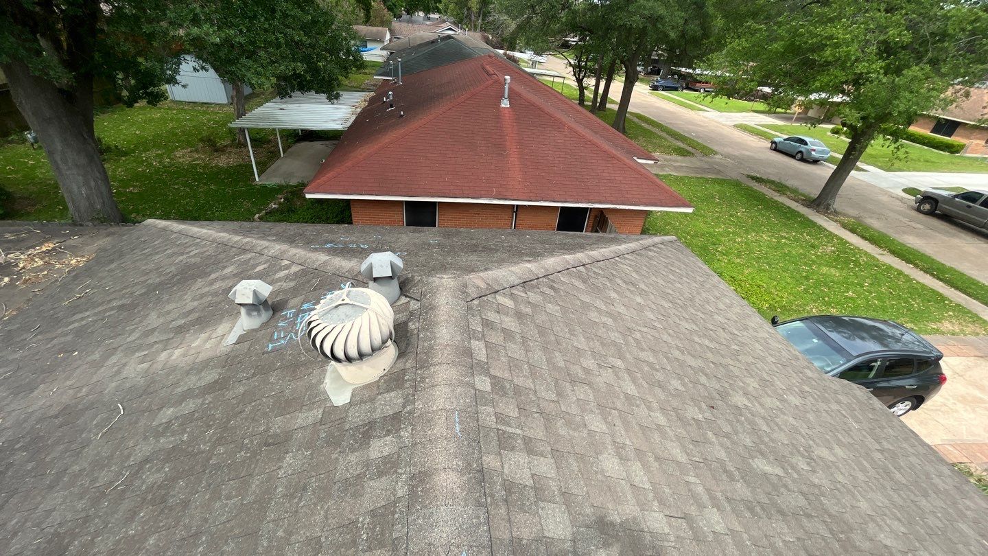 Residential Roofing Installation using Owen's Corning Duration by Roof Concepts Construction
