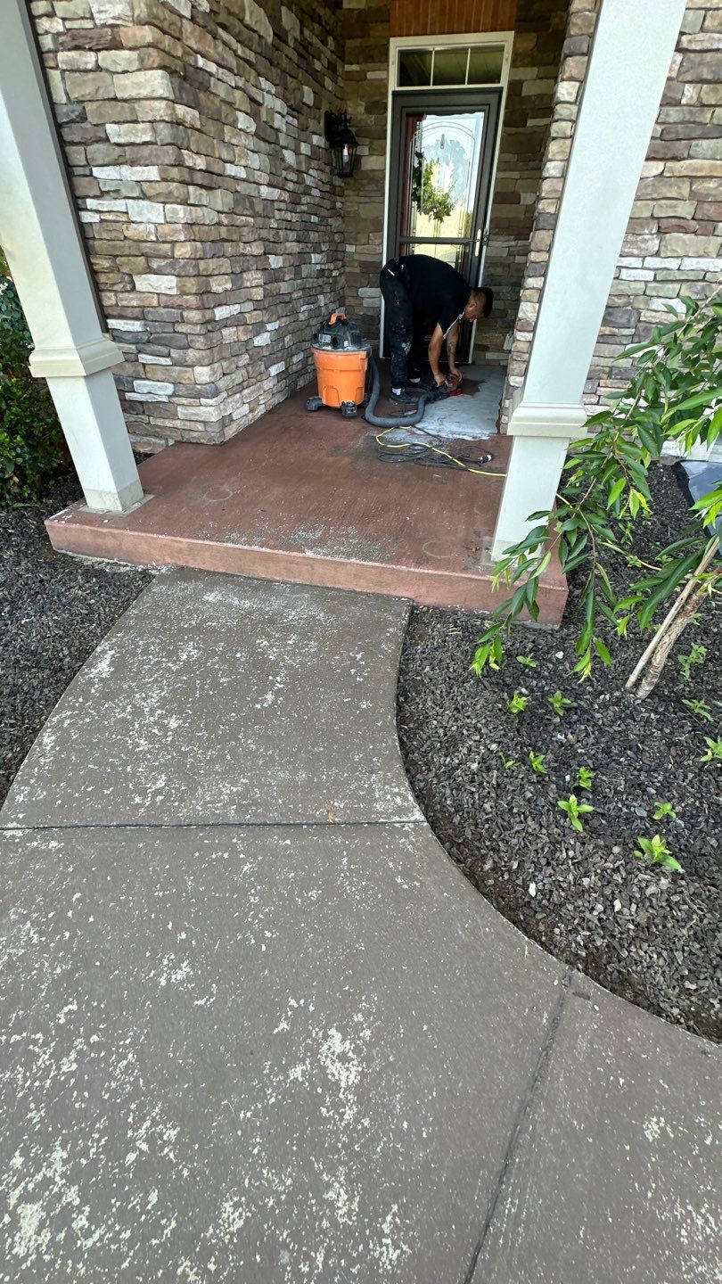 Porch + Walkway + Garage Project in Renfrew by Floors in a Day, Inc
