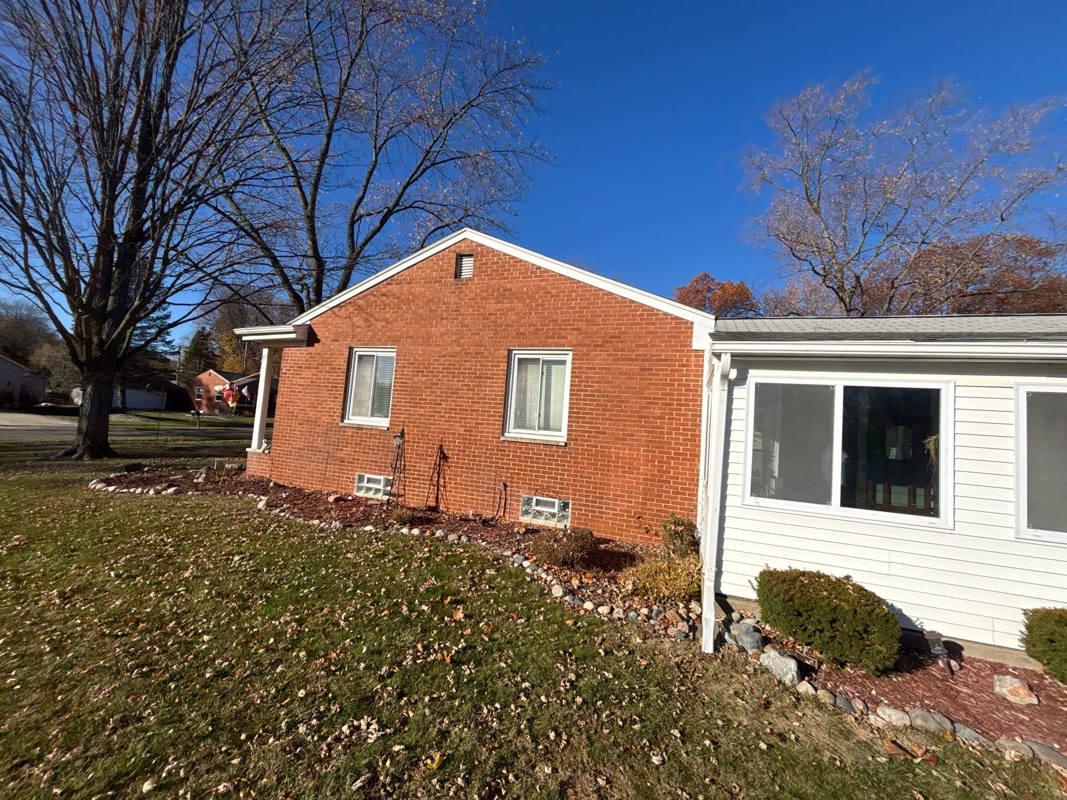 Roof Replacement using Owens Corning Onyx Black by 180 Contractors