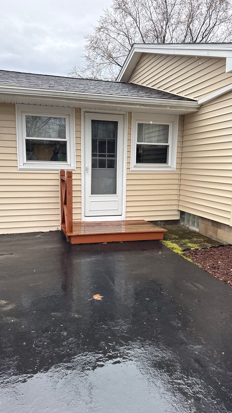 Oxford slate textured patio and step  by NG Masonry & Construction LLC