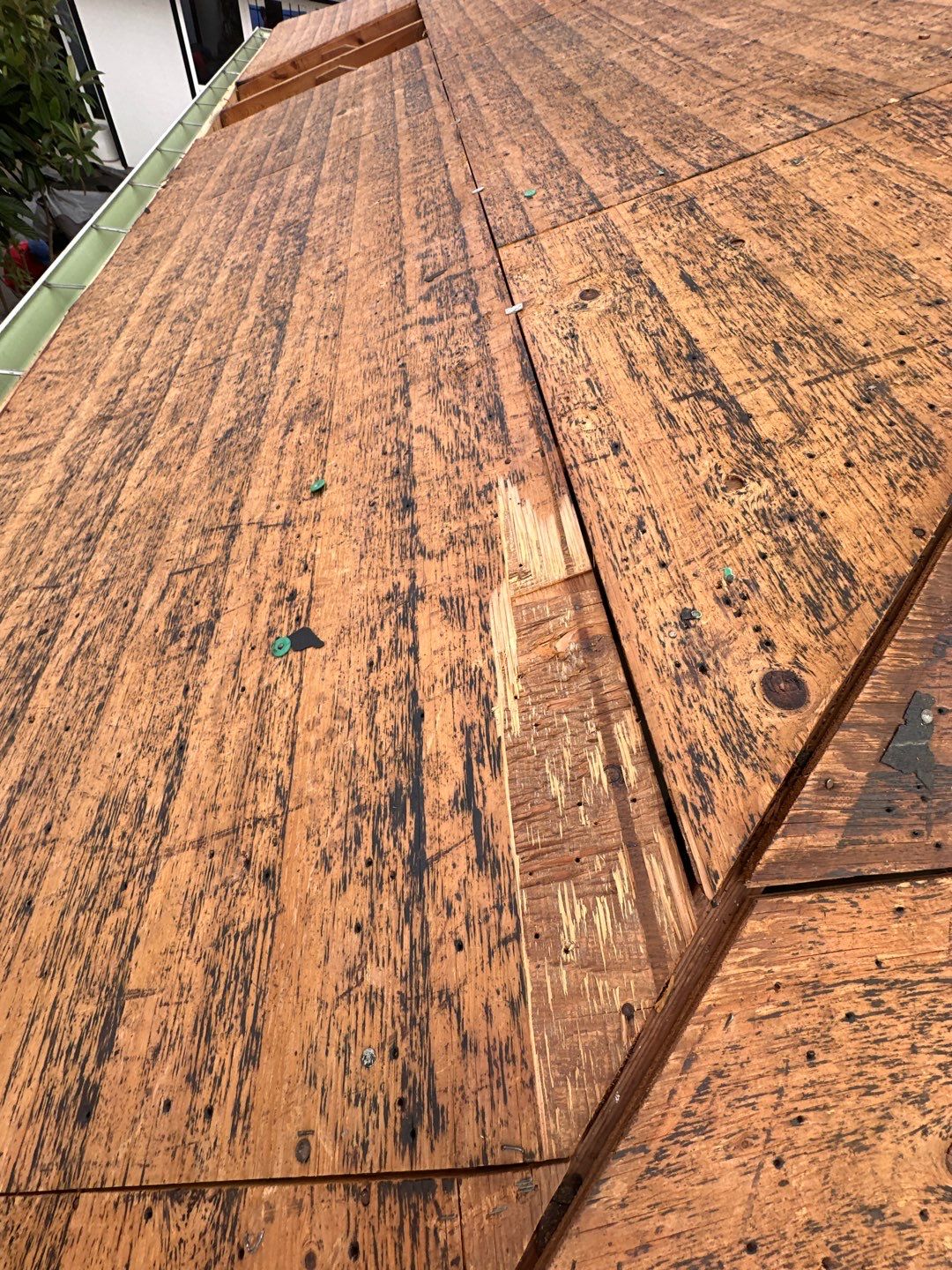 Residential Roofing Installation using Owen's Corning Duration (Lifetime) Shingles by Roof Repair Company