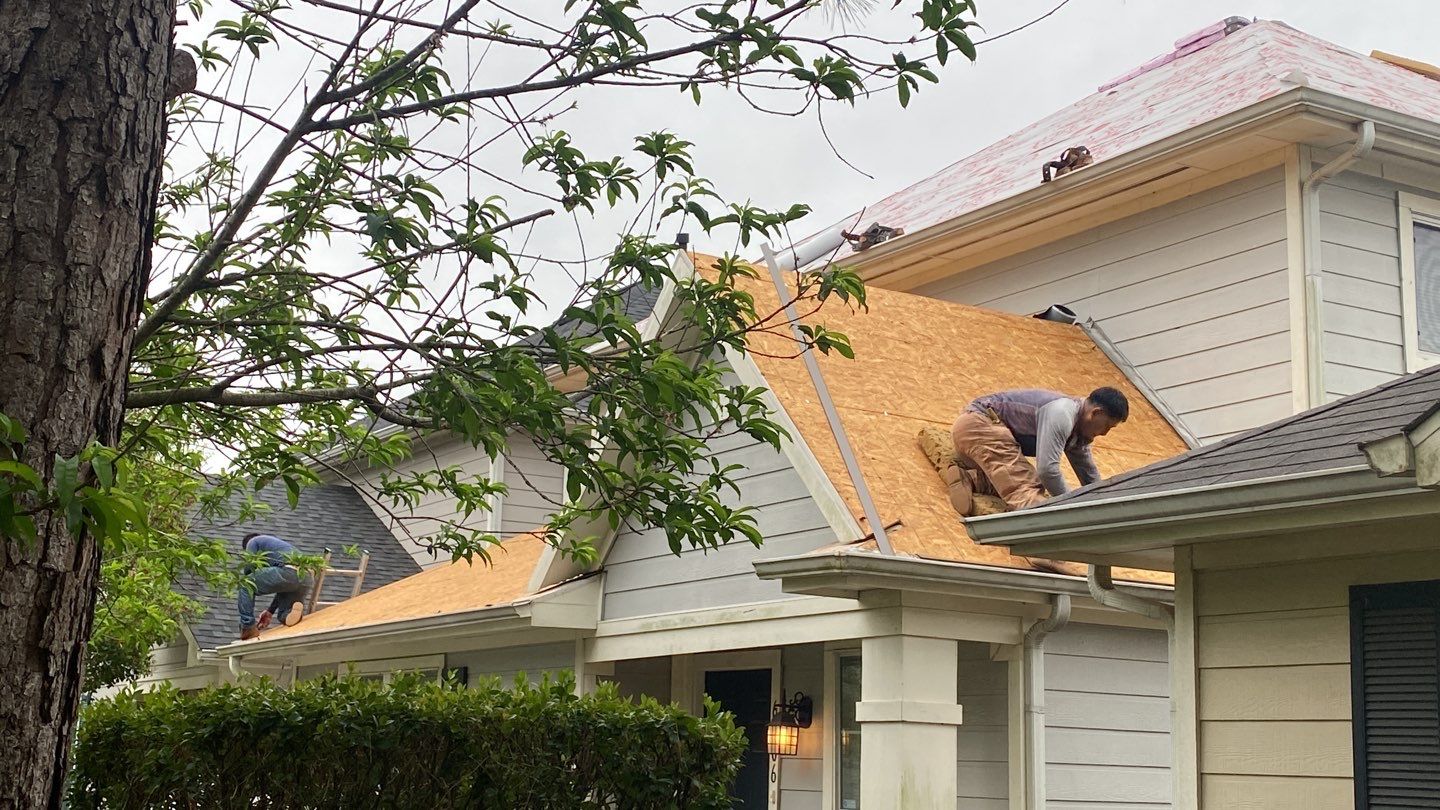 Residential Roofing Installation using Owen's Corning Duration (Lifetime) Shingles by Roof Repair Company