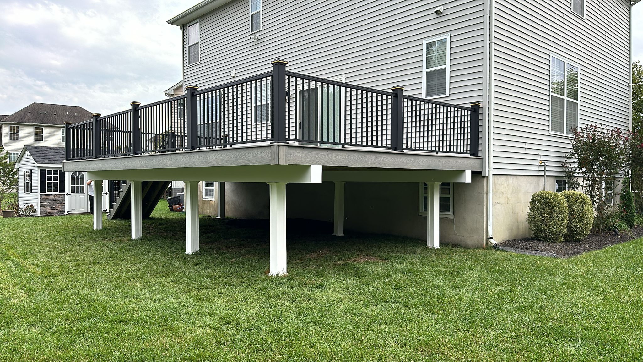 New Deck using Deckorators Venture - Color Saltwater by deck guardian