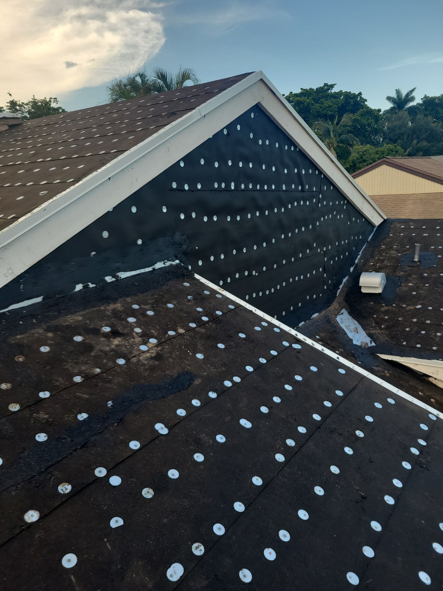 Shingle Roof Replacement in Boca Raton – Professional, Reliable, and Expert Service by Aastro Roofing