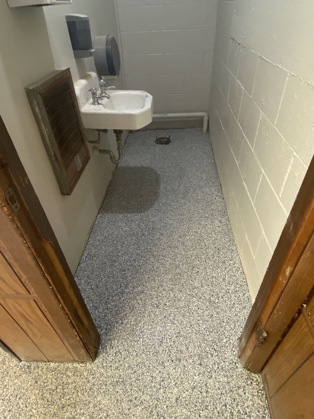 Laundromat Floor using Tidal Wave by Your1DayFloor.com