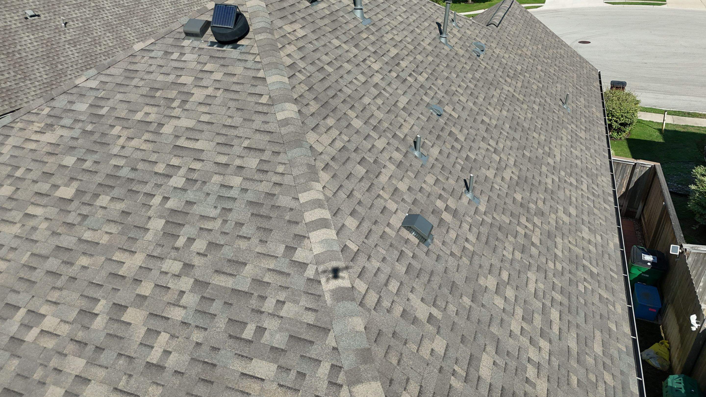 Weathered Wood - Malarkey Vista by RoofsOnly.com