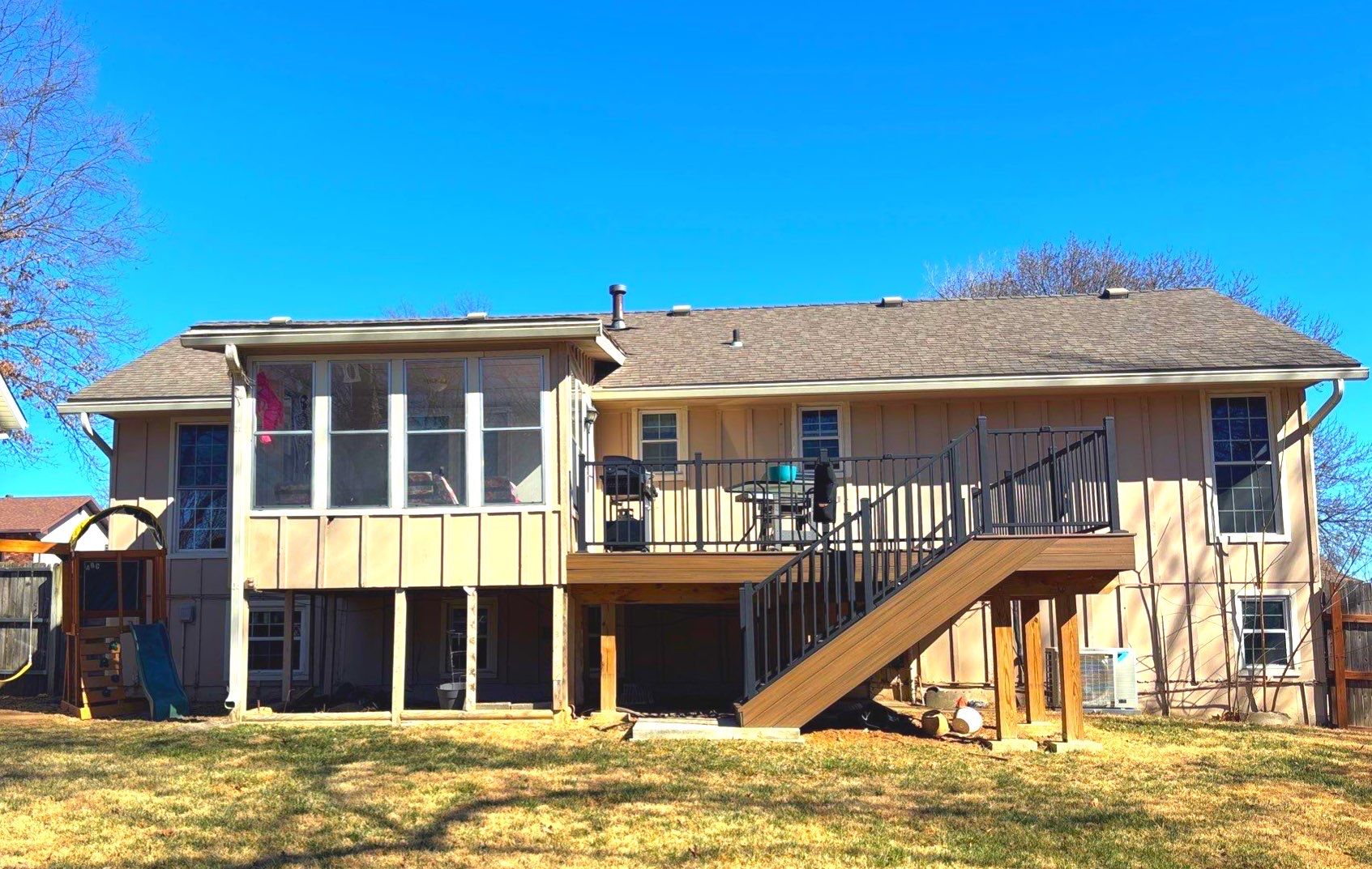 James Hardie in Kansas City Mo  by EEC  Windows, Siding & Roofing 