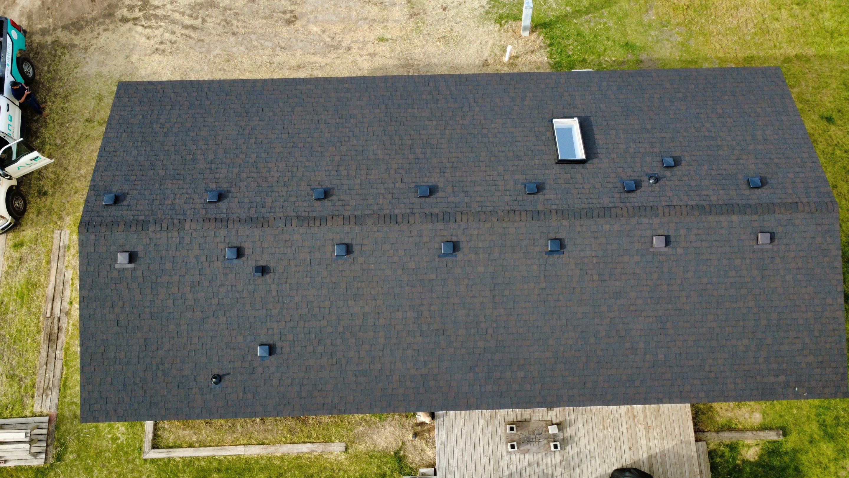 Residential Roof Replacement Featuring CertainTeed Landmark Shingles in Selah by Alpine Roofing