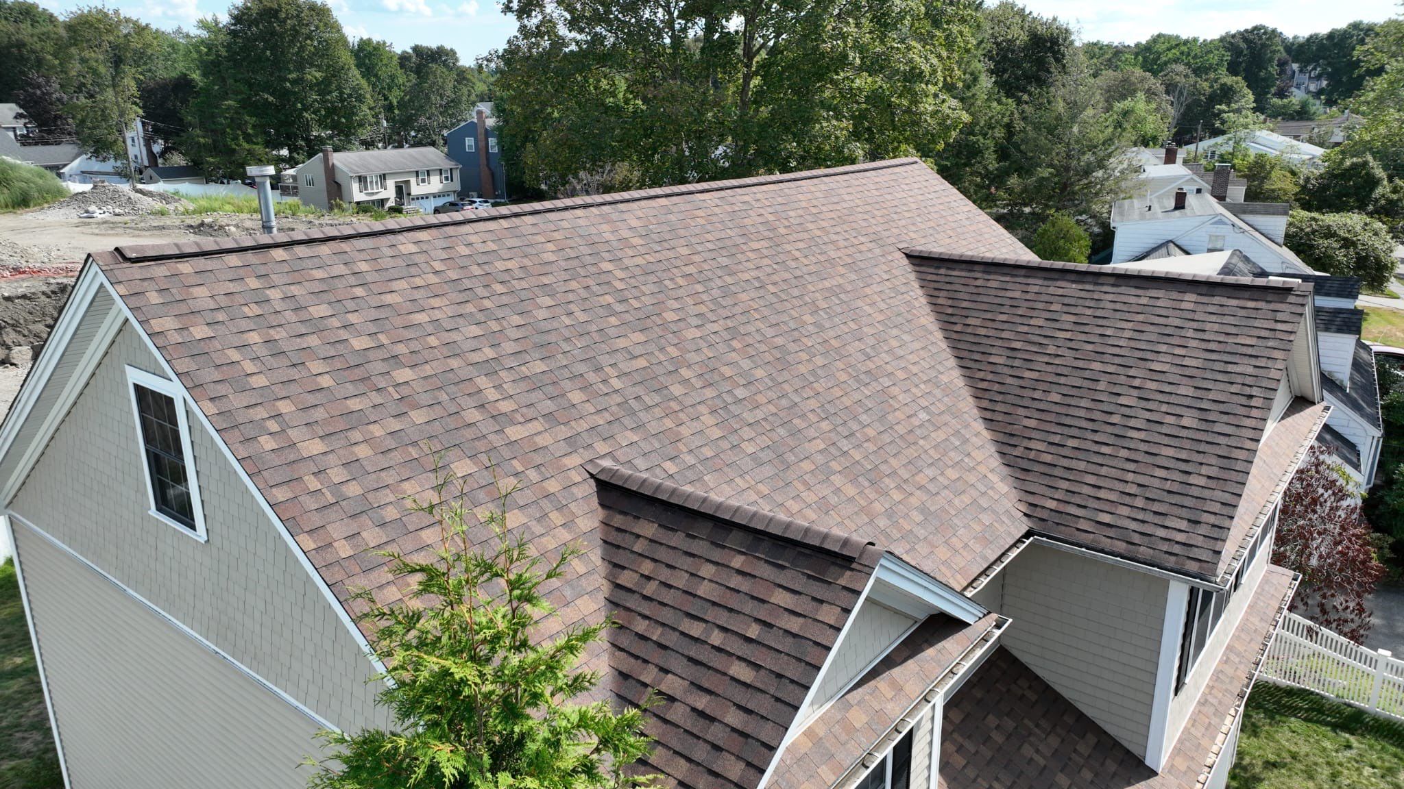 Full Roof Replacement in Waltham, MA – Owens Corning Duration, Desert Rose by JOHNNYS PRO