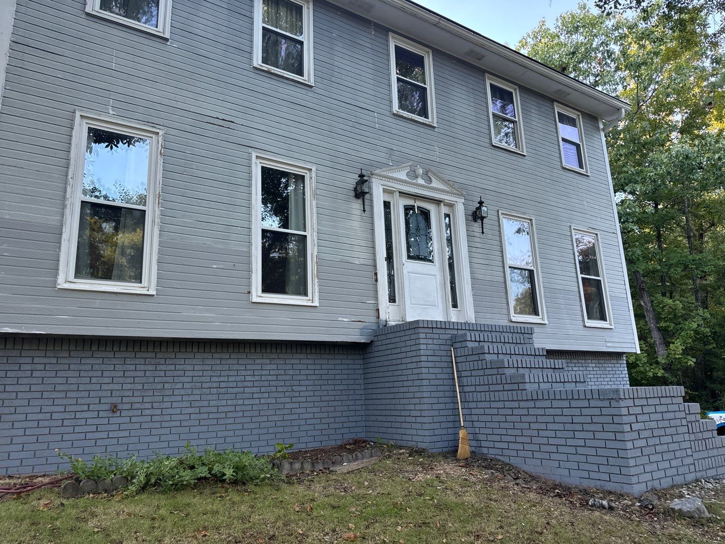 Chandabrook - Exterior by Pillar and Pine