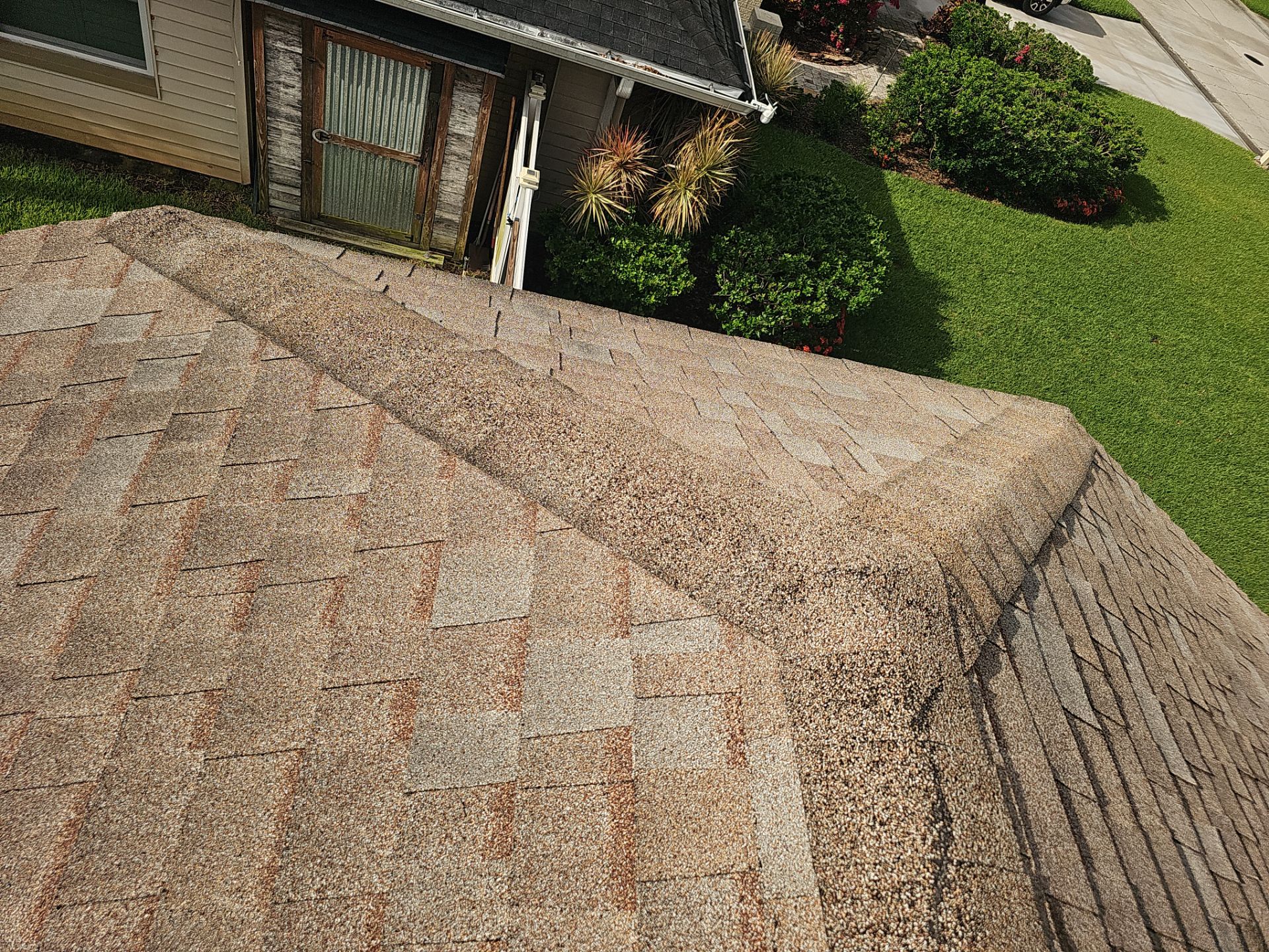 Project in St. Petersburg 33702 by Mitchell Roofing Company LLC 