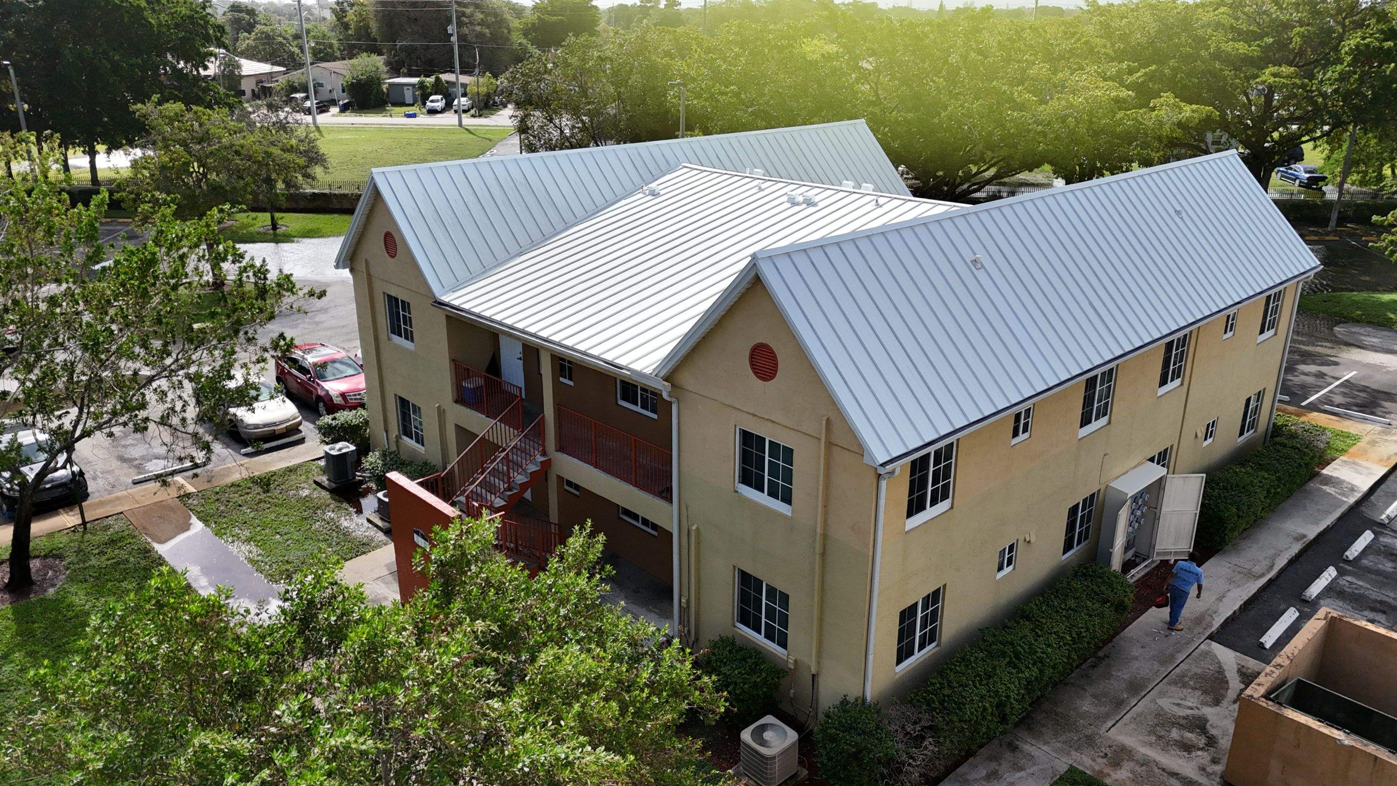 EVERGLADES HEIGHTS APTS. by Souffront Construction & Engineering