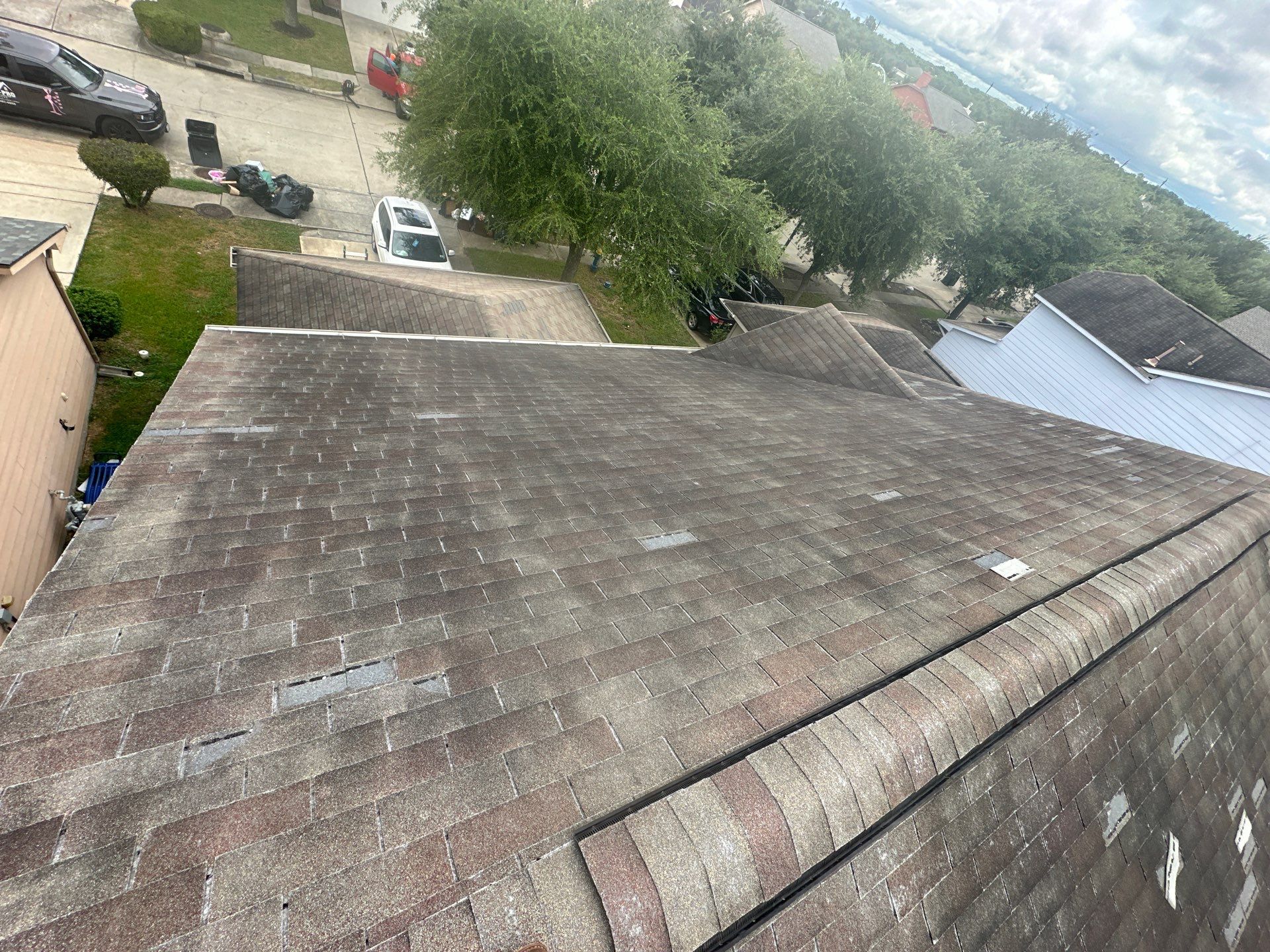 Residential Roofing Installation using Owen's Corning Duration (Lifetime) Shingles by Roof Repair Company