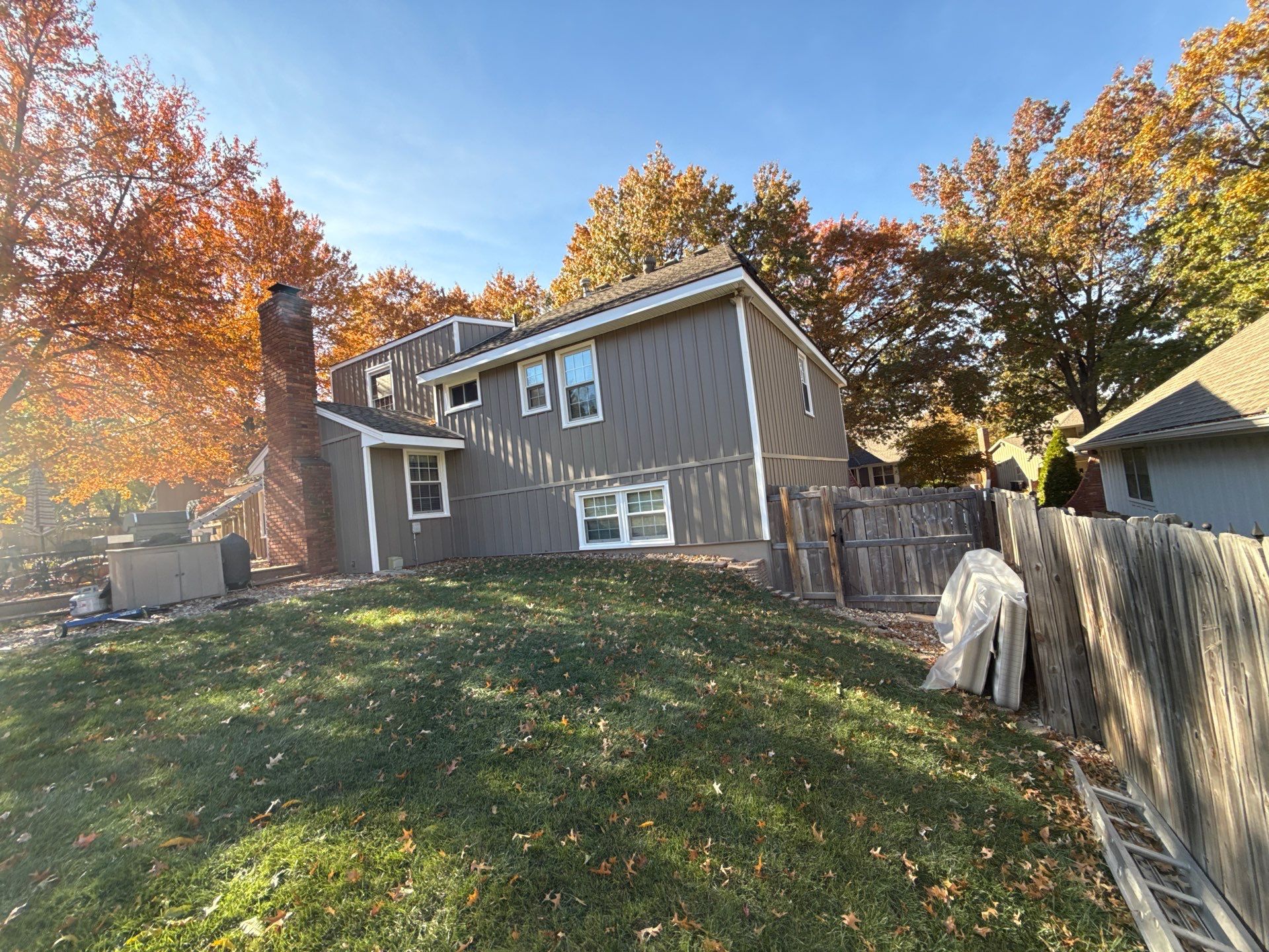 Complete Kansas City Exterior Remodel With IKO Roofing and Craneboard Siding by EEC Windows, Siding & Roofing