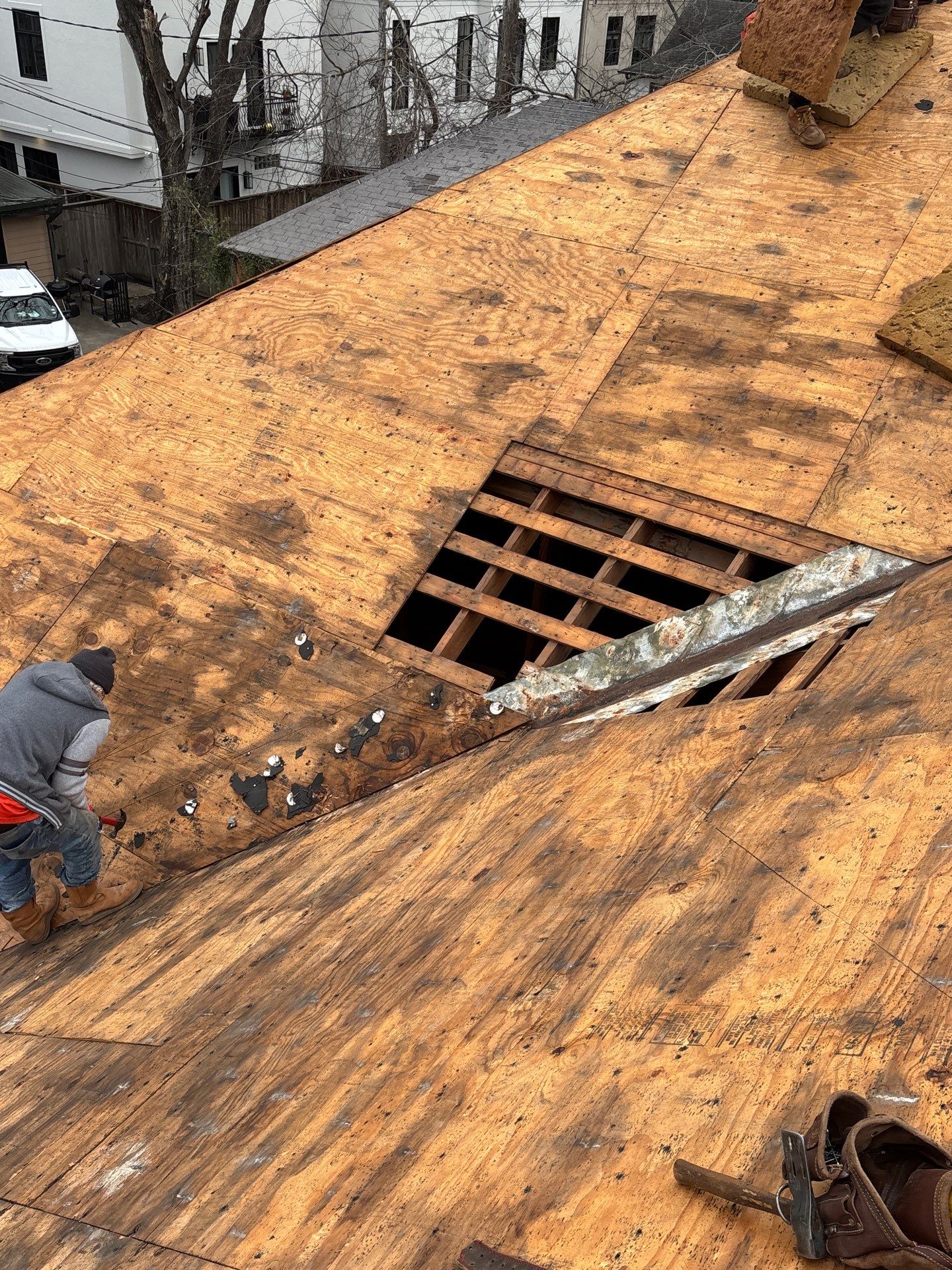 Roof Replacement Houston by Roof Repair Company