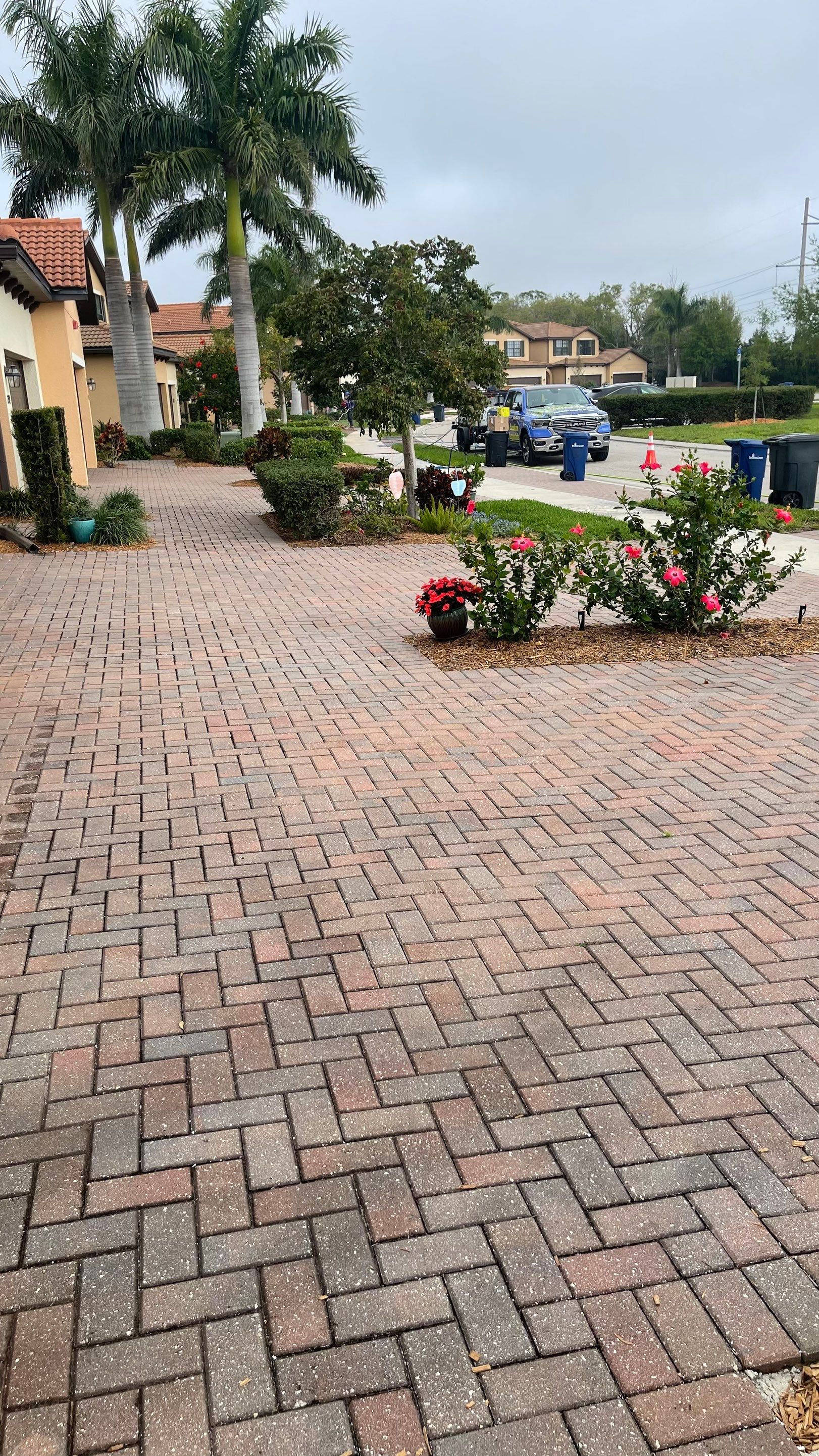 HOA Paver Driveway & Sidewalk Cleaning in Sarasota National, Venice, FL | Sunshine AquaWash by Sunshine AquaWash
