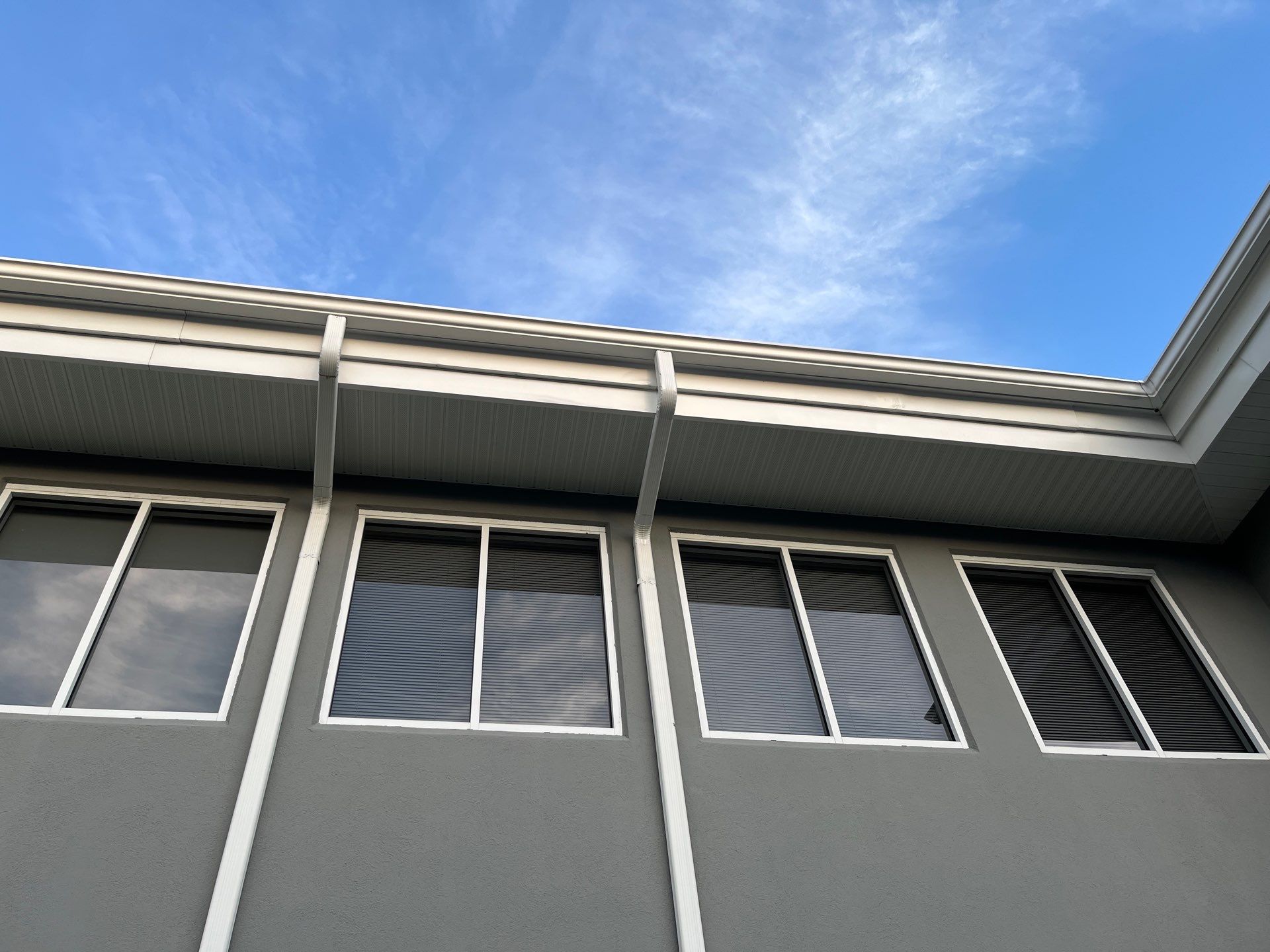 White Soffit and Fascia Replacement in Sarasota FL by Gutter Professors