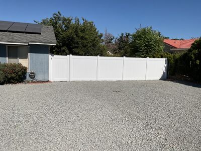 Fence Installation using Vinyl