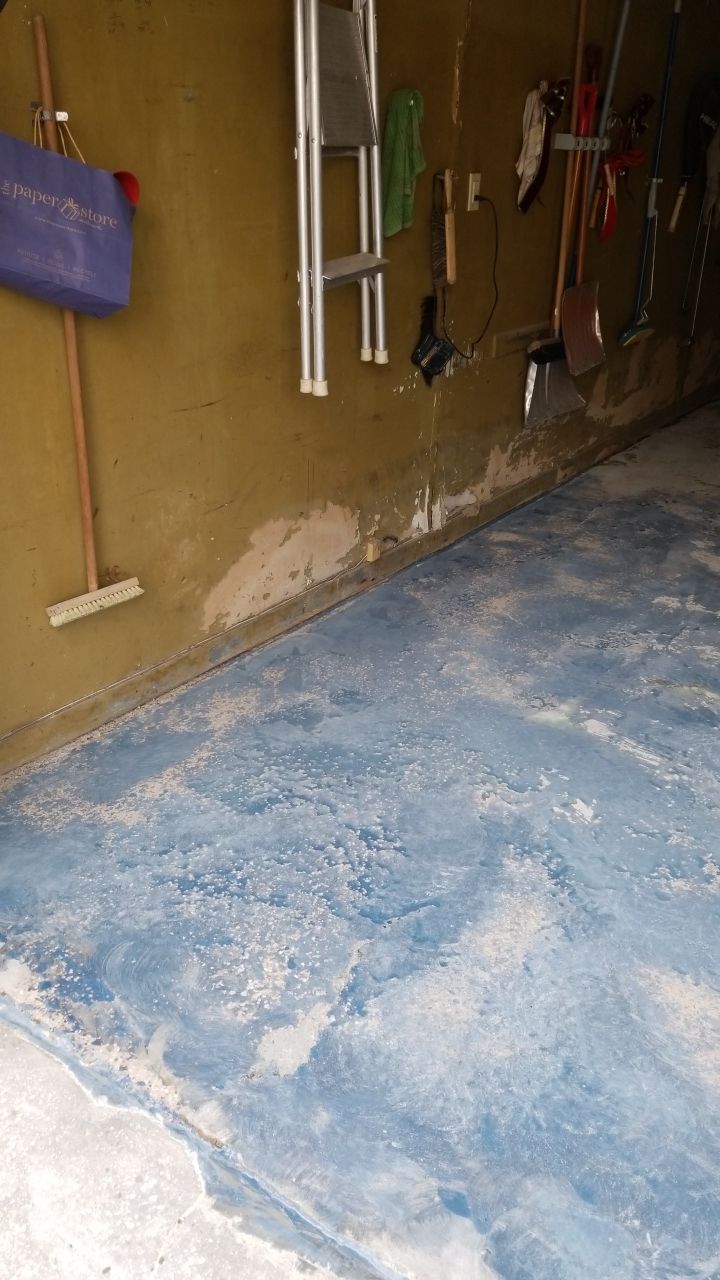 One Car Garage in Driftwood by Spectrum Painting, LLC
