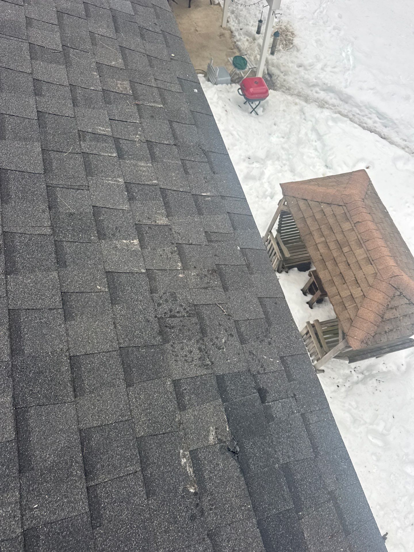 Ice Dam Removal & Snow Removal in Billerica, MA  by Mighty Dog Roofing of Greater Middlesex County