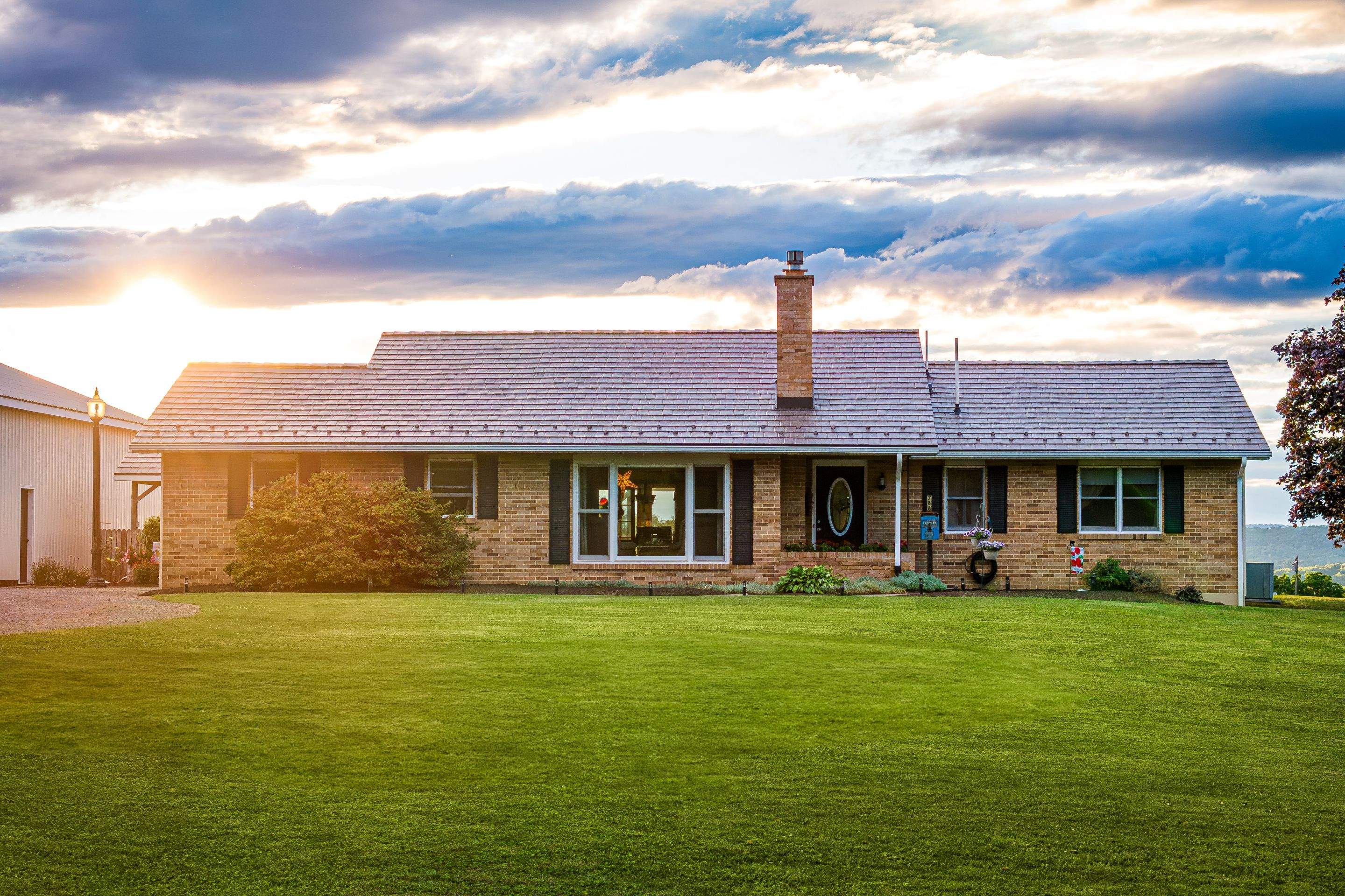 Metal roof-slate by Esh Builders