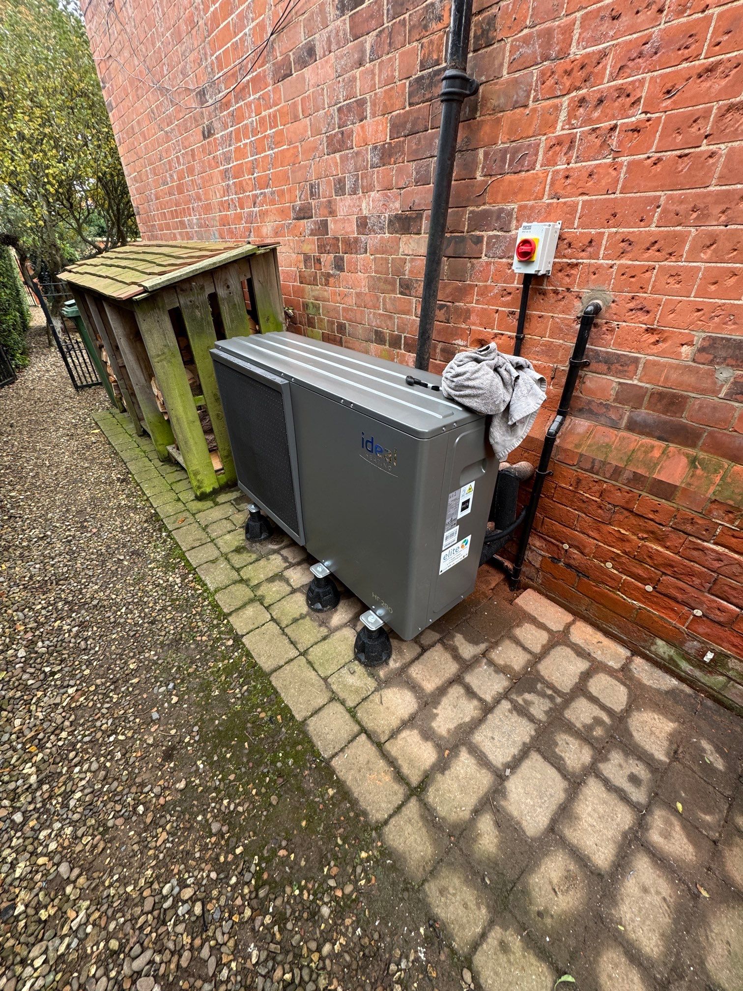 🔋🔥 Hybrid Heating Done Right by Elite Services Group Ltd