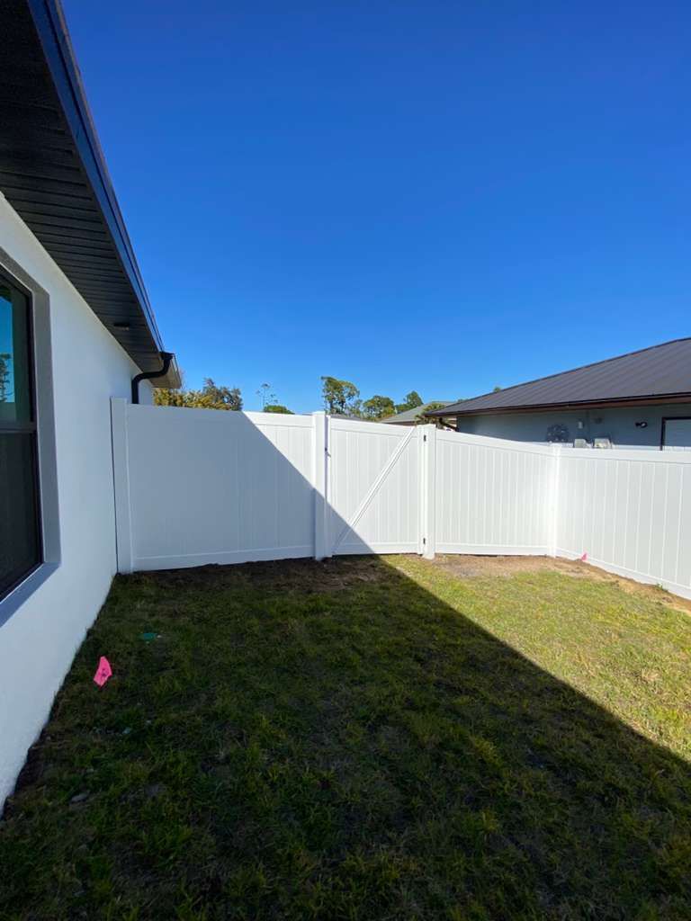 Vinyl Fence in Port Charlotte by True Fence LLC