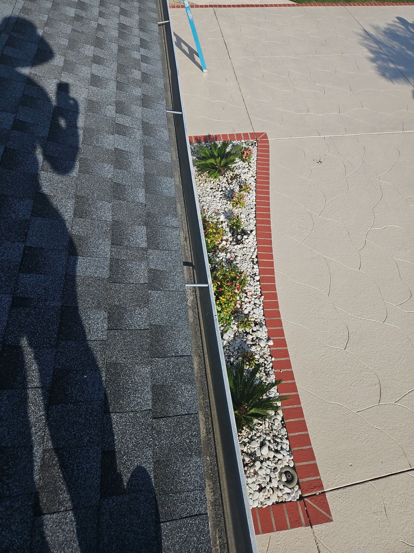 Replace gutter using seal gutters in Sarasota FL by Gutter Professors