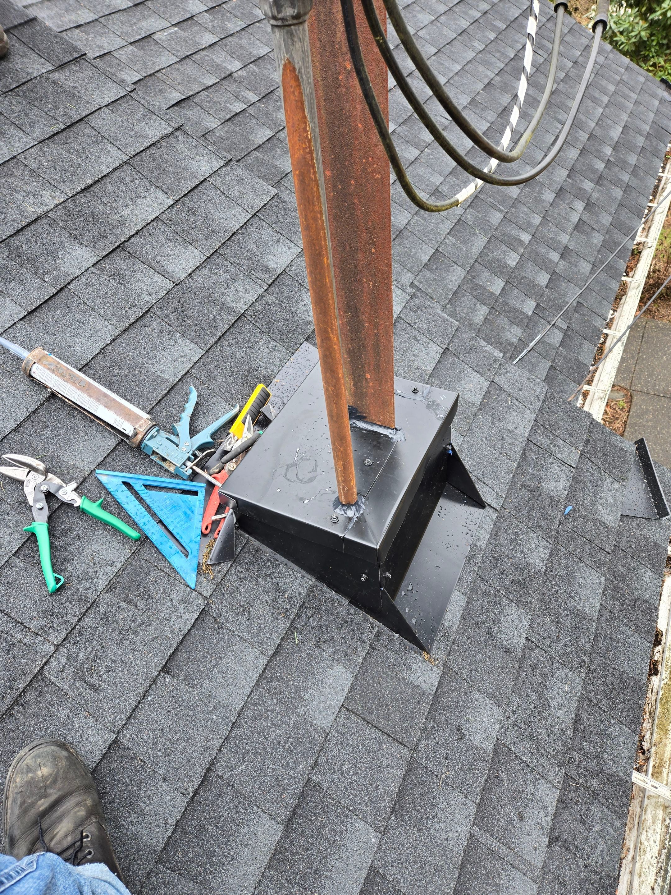 Residential Re-Roof using GAF Timberline HDZ Charcoal by Top Notch Roofing Inc