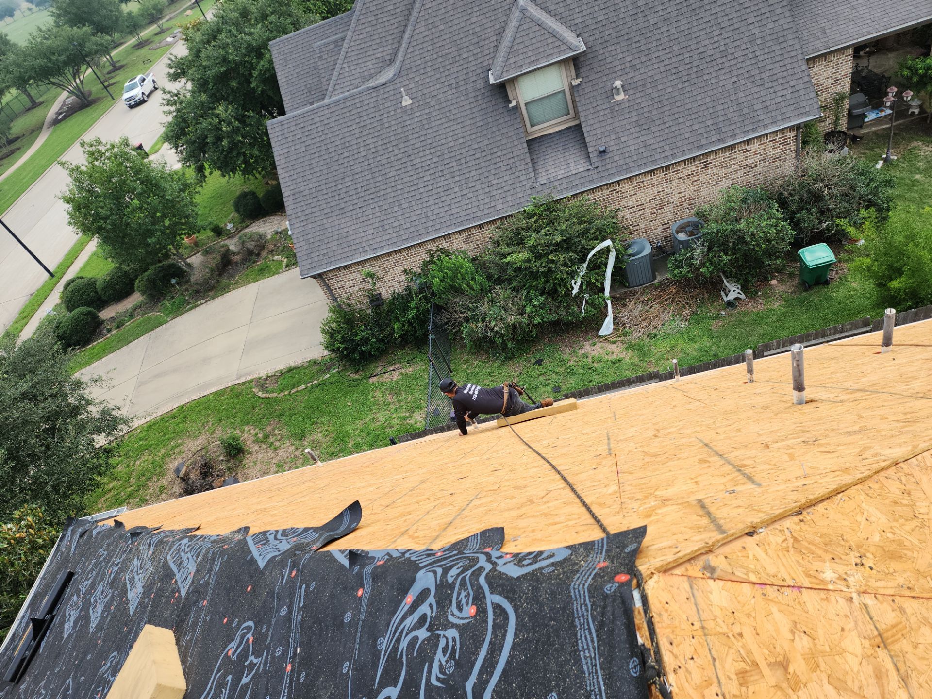 Residential Roofing Installation using Owen's Corning Duration (Lifetime) Shingles by Roof Repair Company