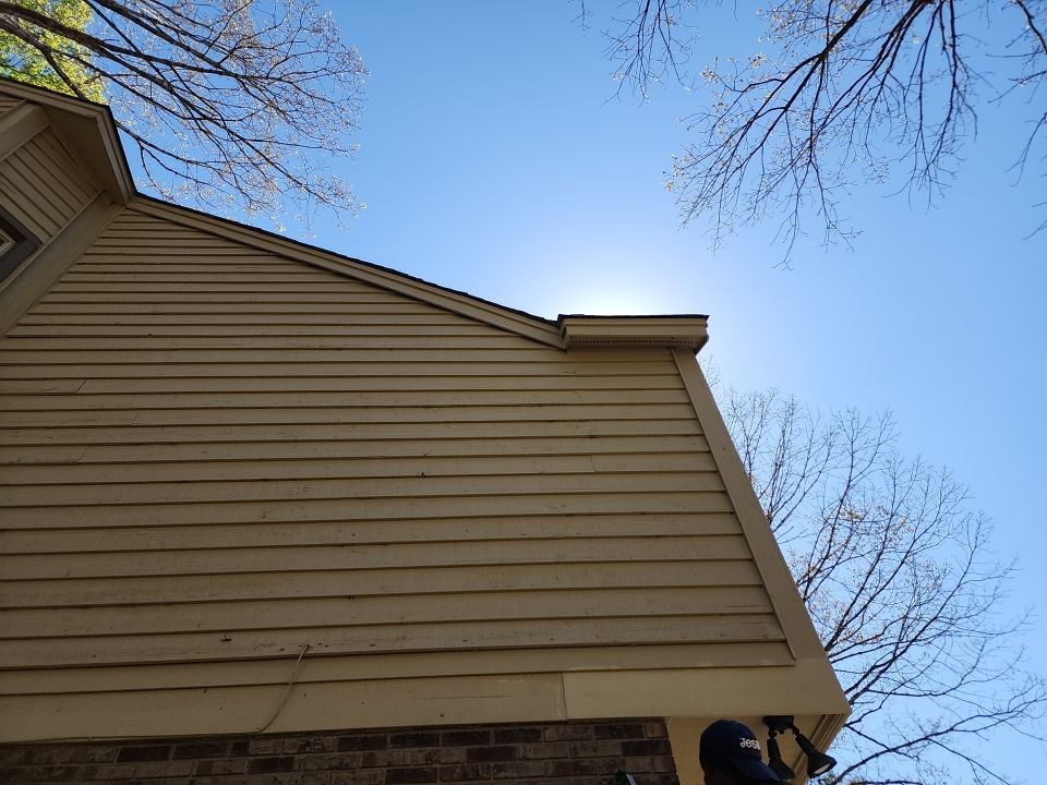 Exterior renovation using James Hardie Siding and Simonton Windows by Indigo State Roofing