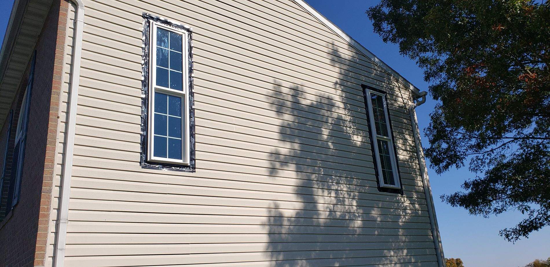 Siding, Window & Door Installation by Roof Right Inc