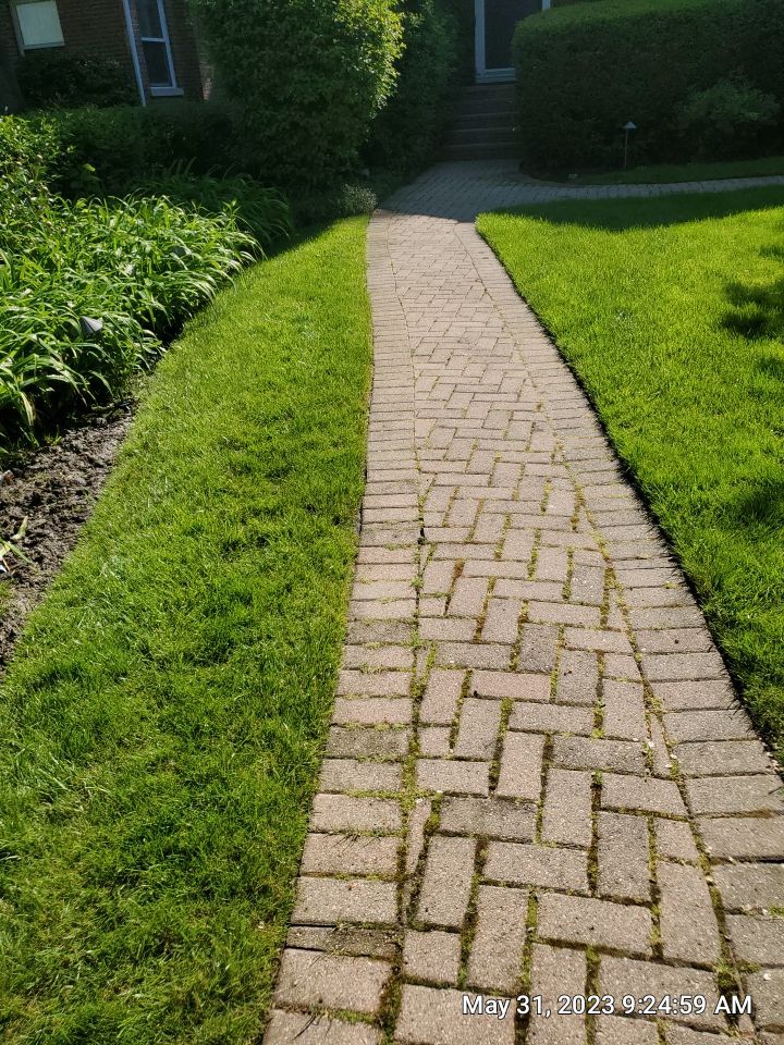 Brick paver clean, sand and seal. using Surebond SB-1300 by Northern Power Washing LLC.